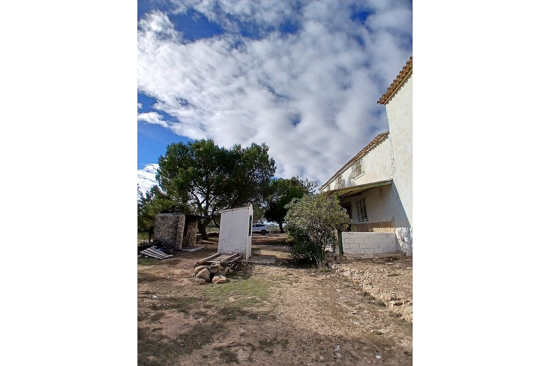 Resale - 6 Bedroom 1 Bathroom Country house in Caudete -  - Albacete