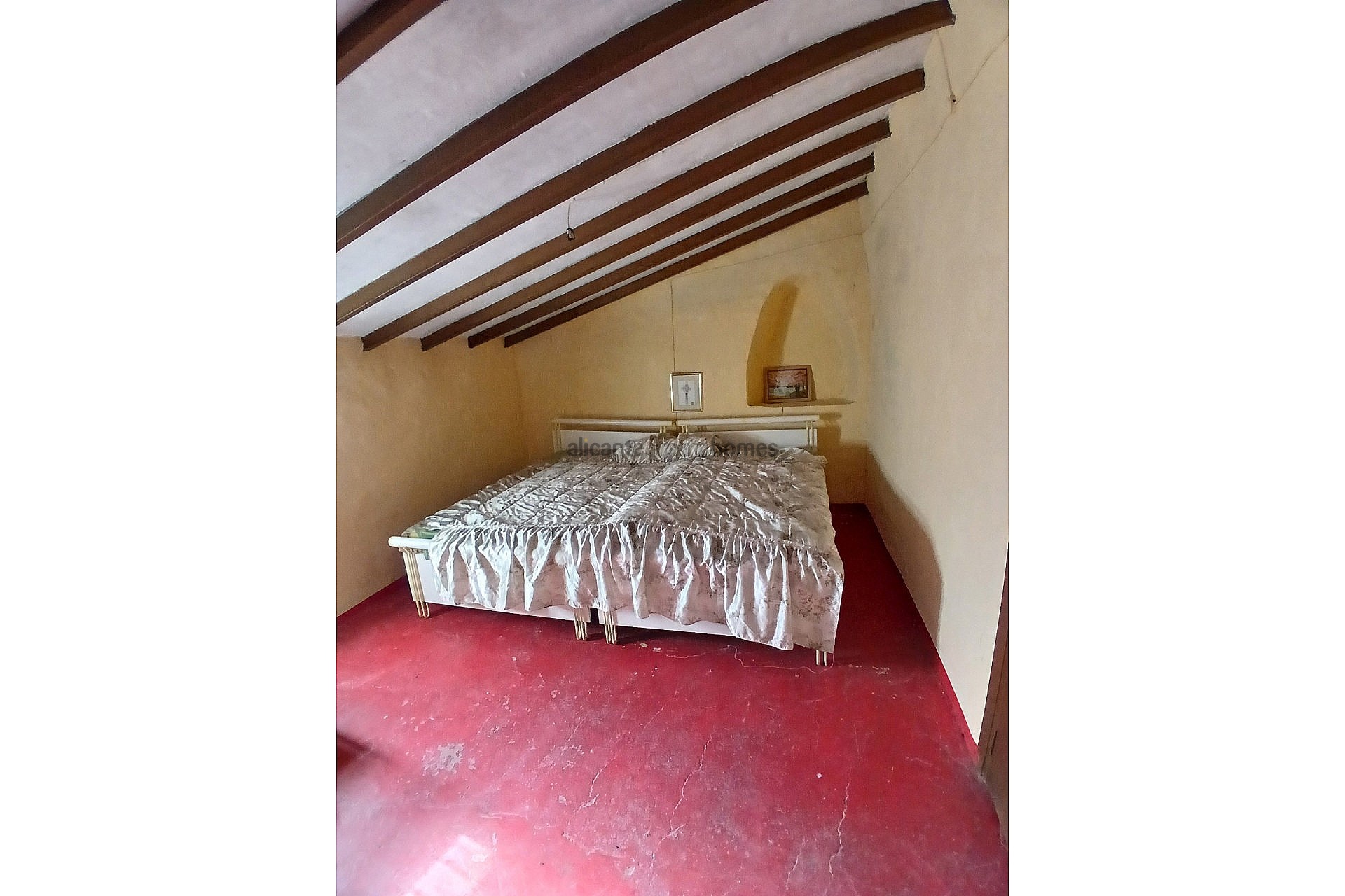 Resale - 6 Bedroom 1 Bathroom Country house in Caudete -  - Albacete