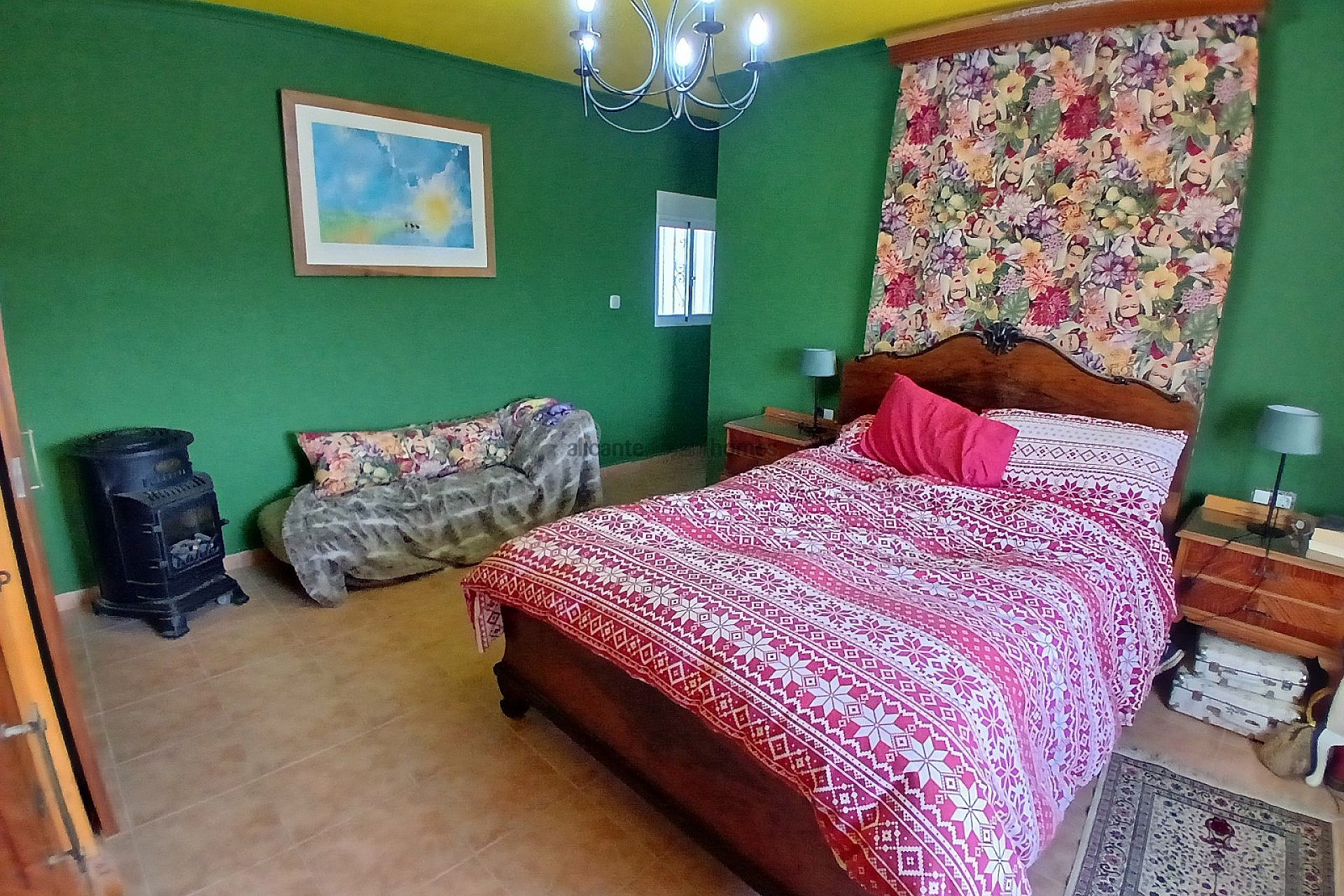 Resale - 3 Bedroom 1 Bathroom Country house in Monóvar -  - Alicante