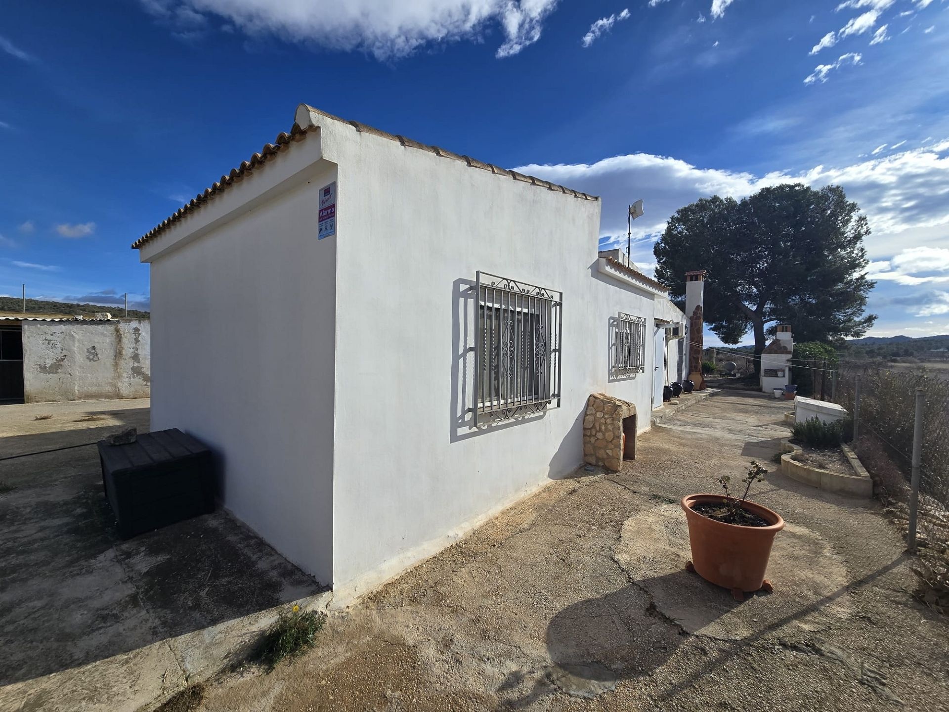 Resale - 3 Bedroom 1 Bathroom Villa in Monóvar -  - Alicante