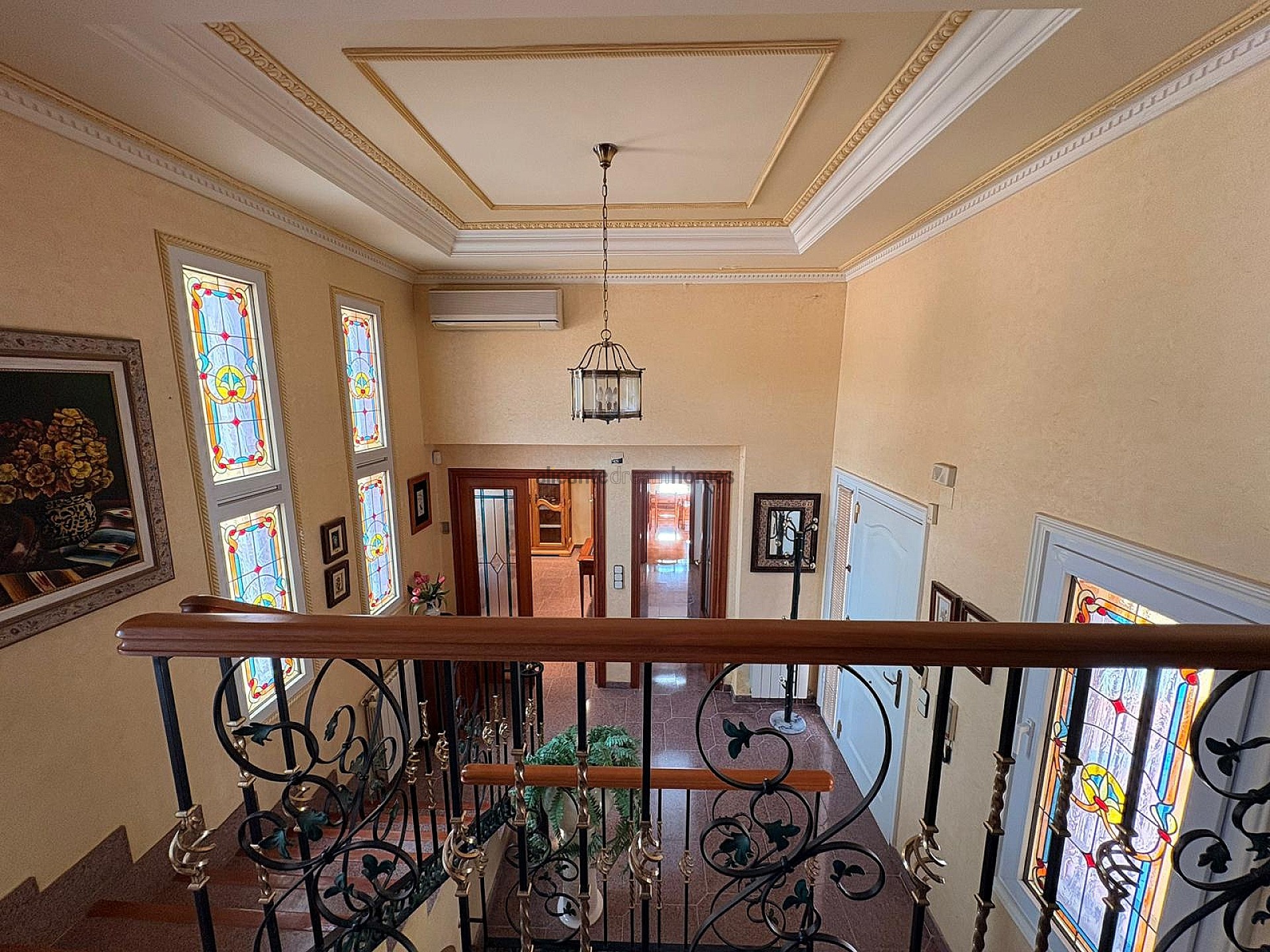Resale - 3 Bedroom 2 Bathroom Villa in Sax -  - Alicante