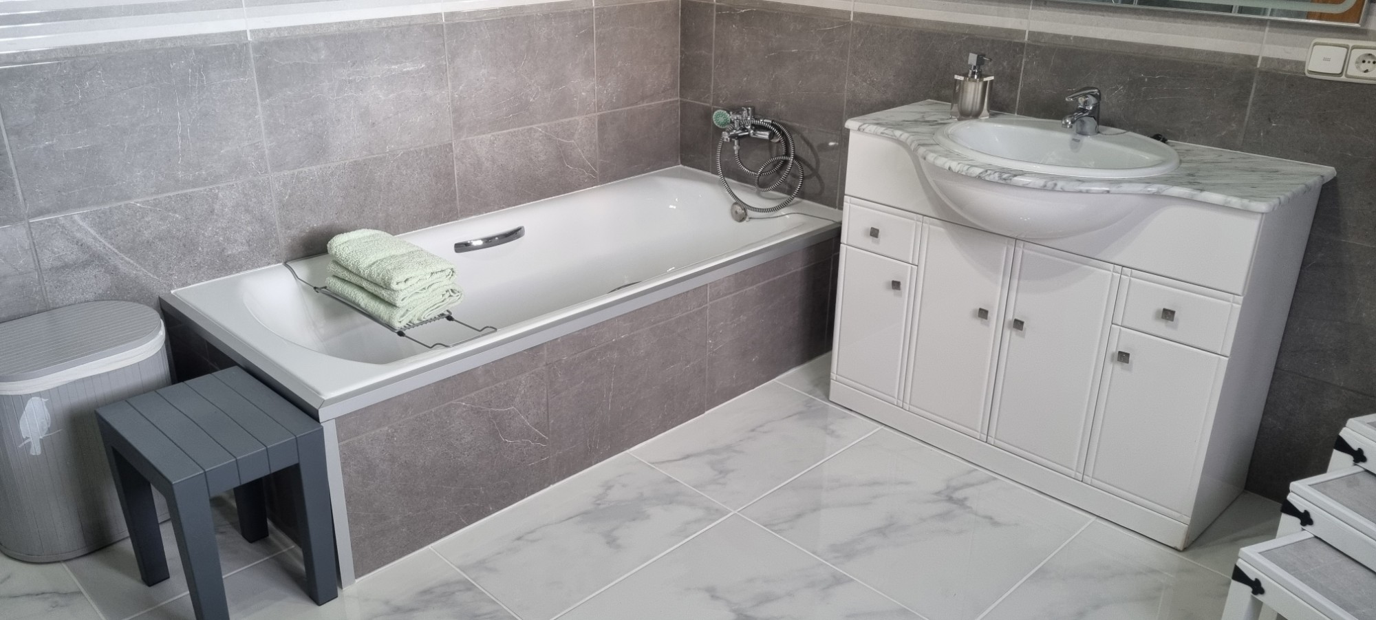 Resale - 6 Bedroom 8 Bathroom Villa in Hondón de los Fráiles -  - Alicante