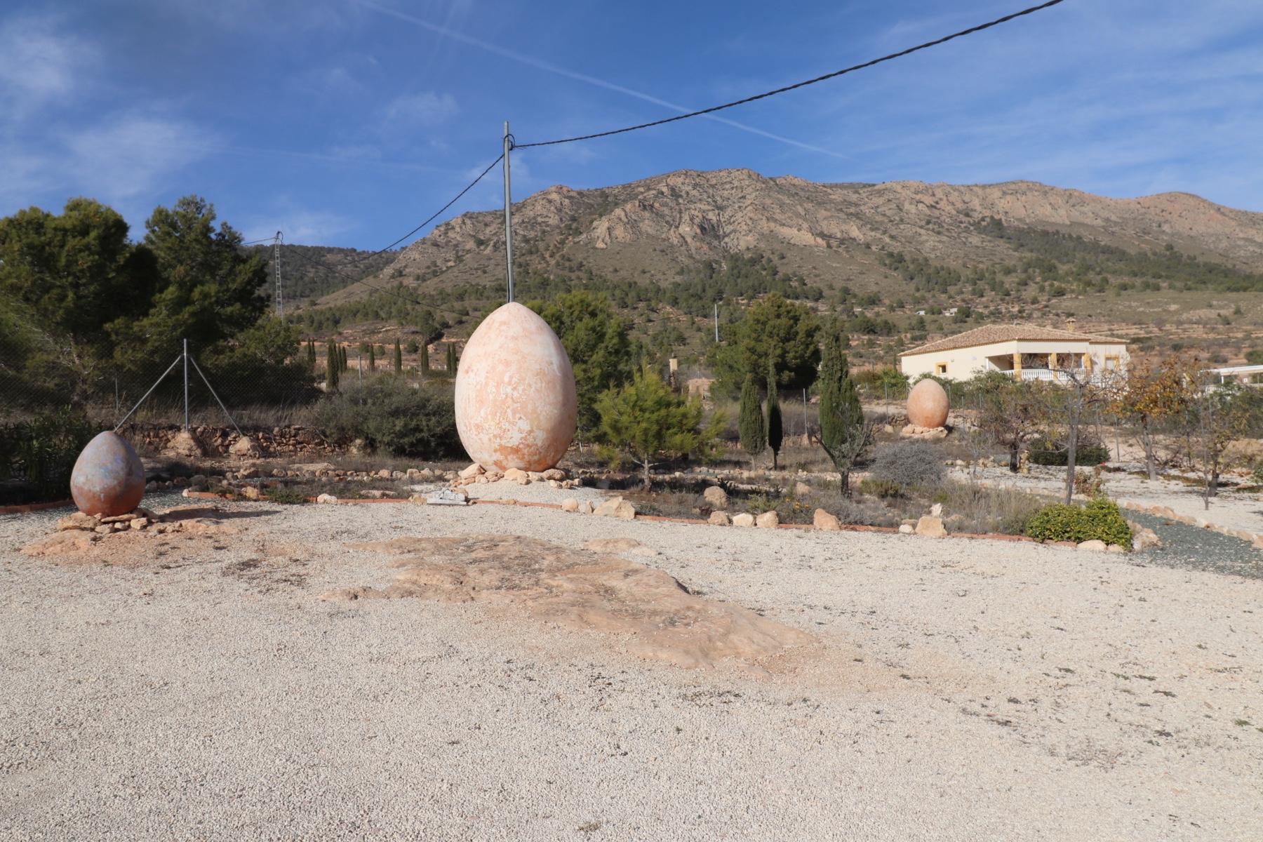 Resale - 4 Bedroom 2 Bathroom Villa in La Romana -  - Alicante