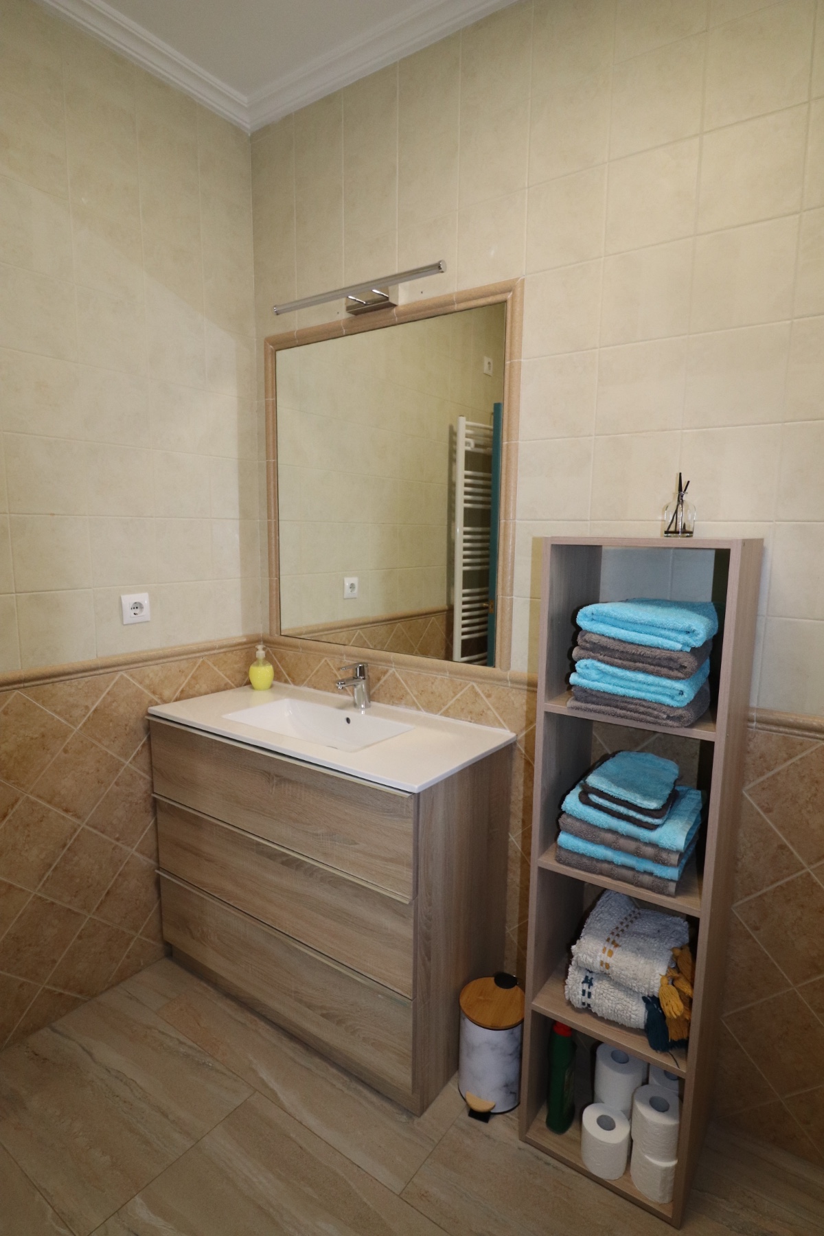 Resale - 4 Bedroom 2 Bathroom Villa in La Romana -  - Alicante