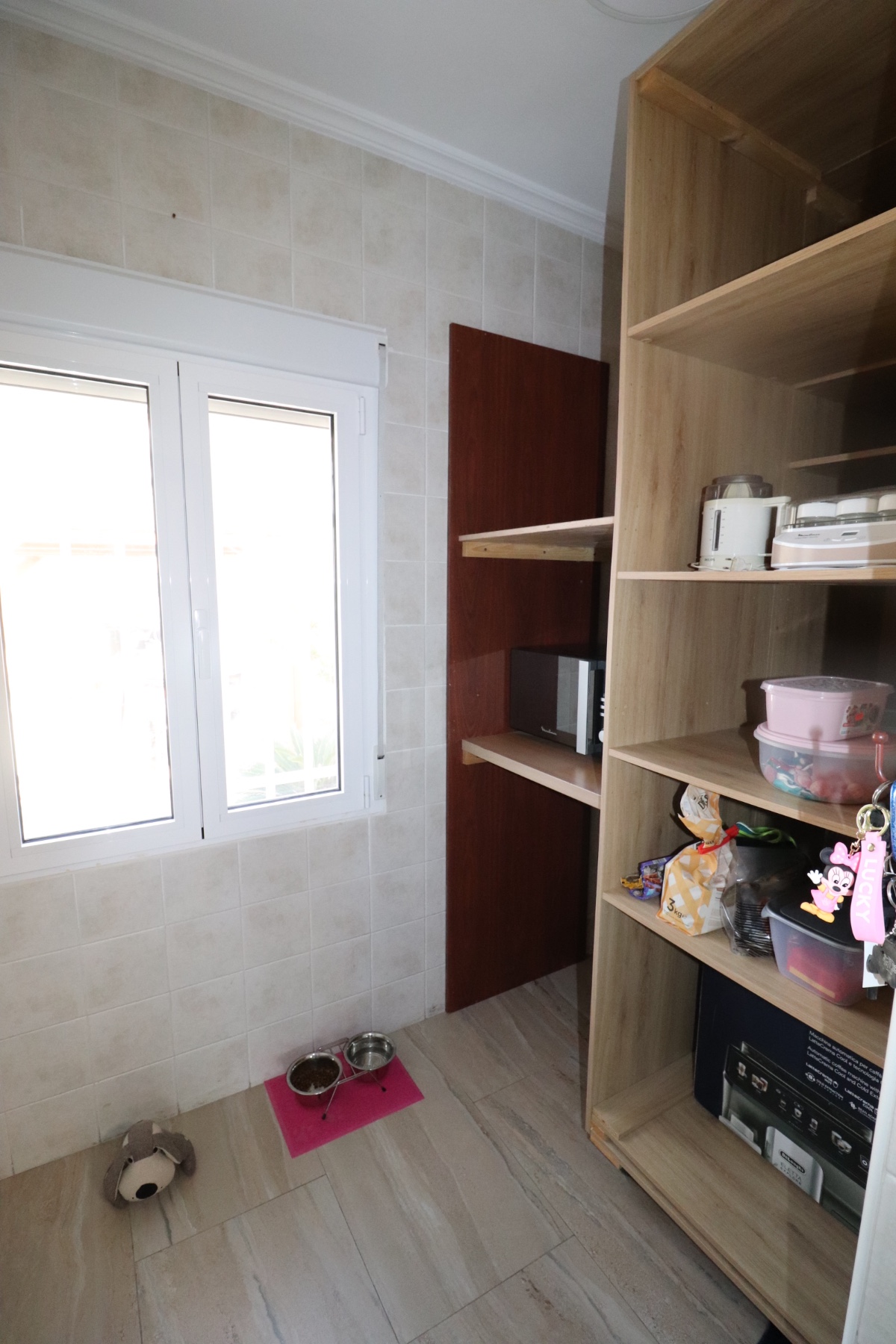 Resale - 4 Bedroom 2 Bathroom Villa in La Romana -  - Alicante