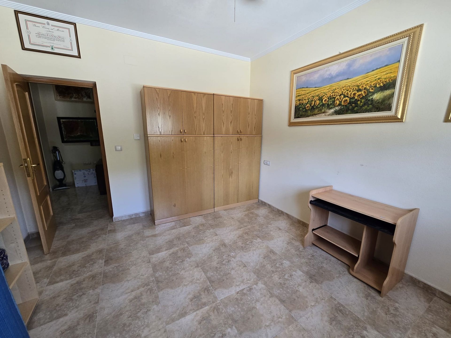 Resale - 4 Bedroom 3 Bathroom Villa in Sax -  - Alicante