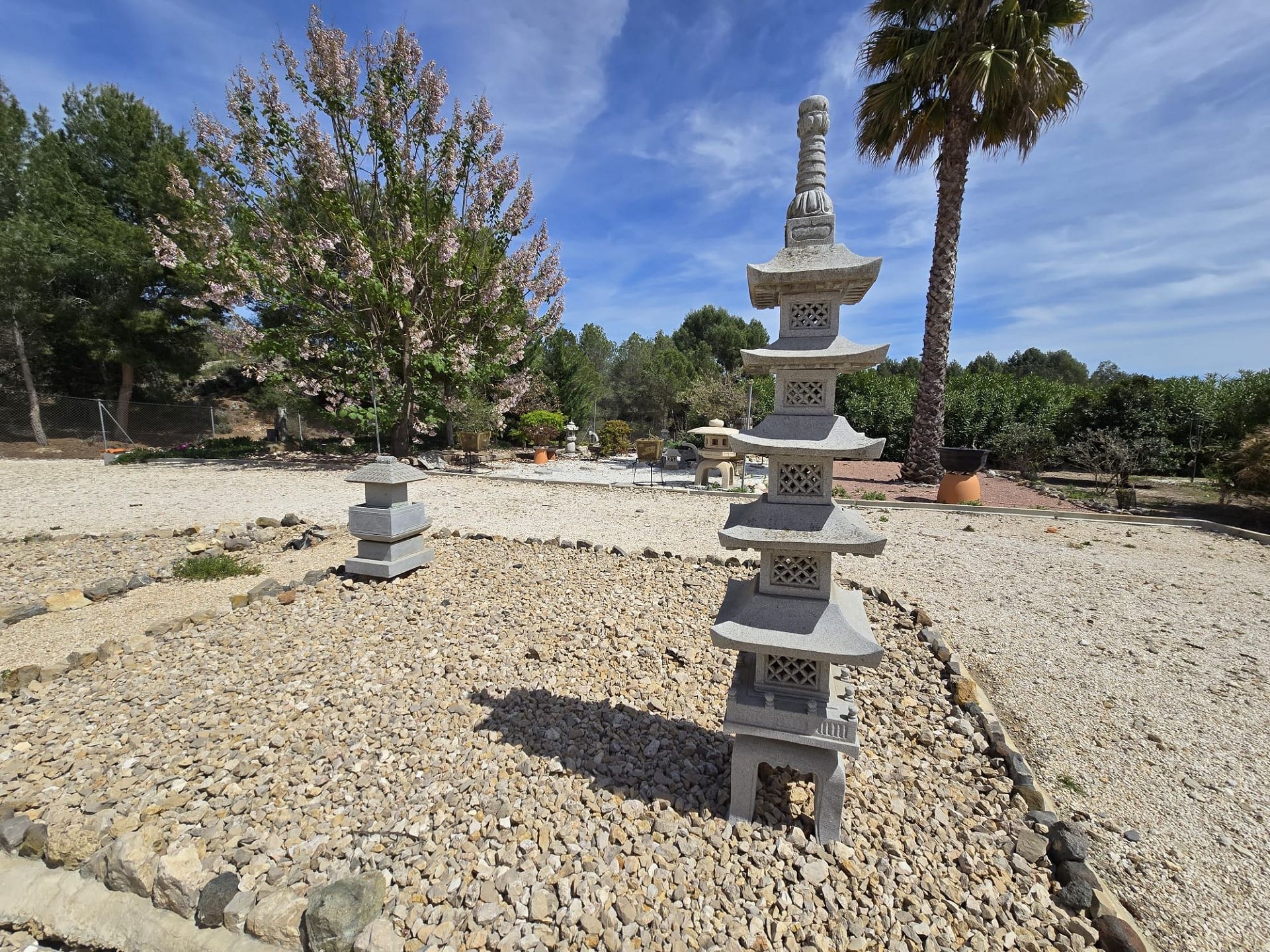 Resale - 4 Bedroom 3 Bathroom Villa in Sax -  - Alicante