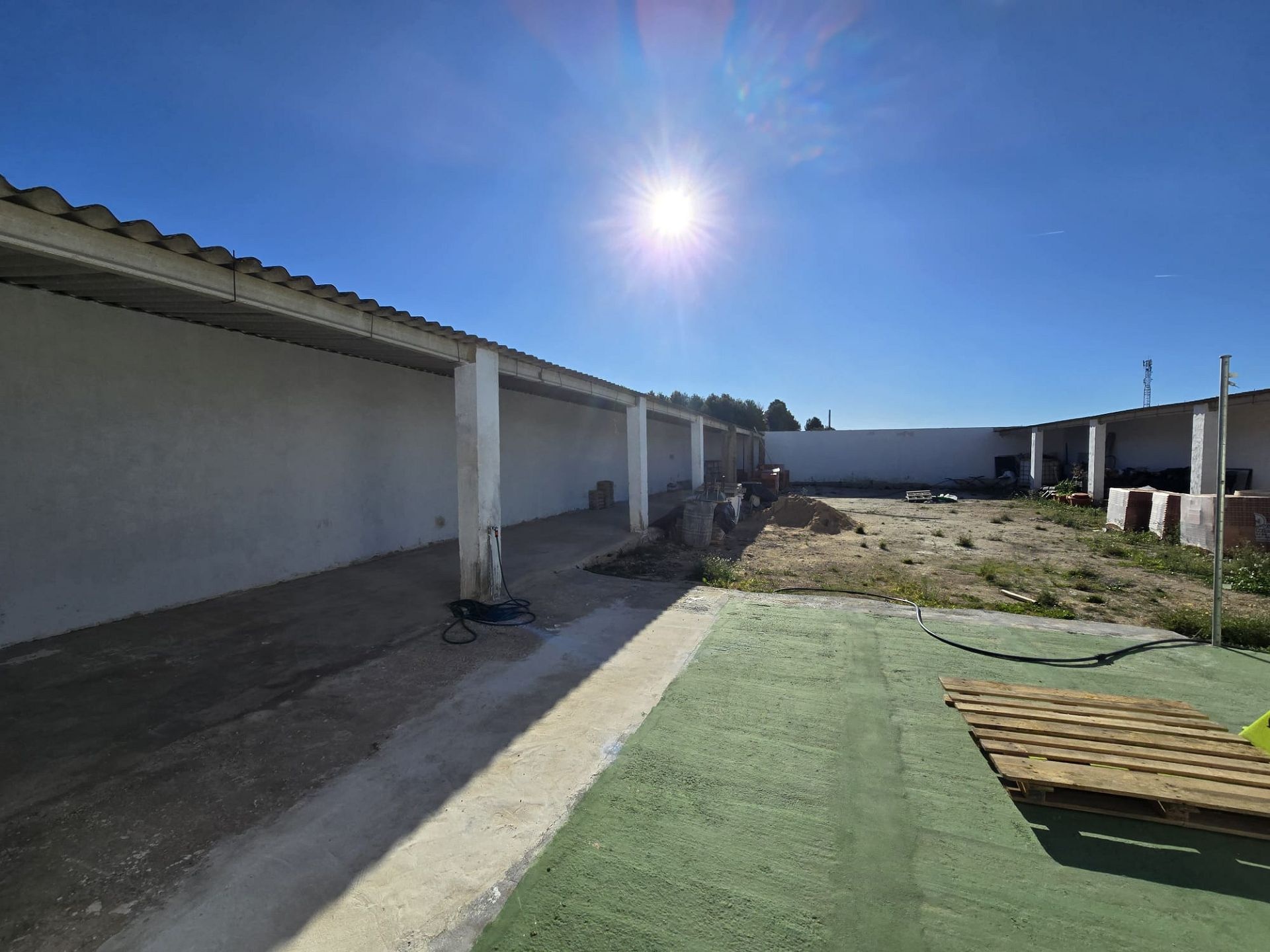 Resale - 1 Bathroom Commercial in Sax -  - Alicante