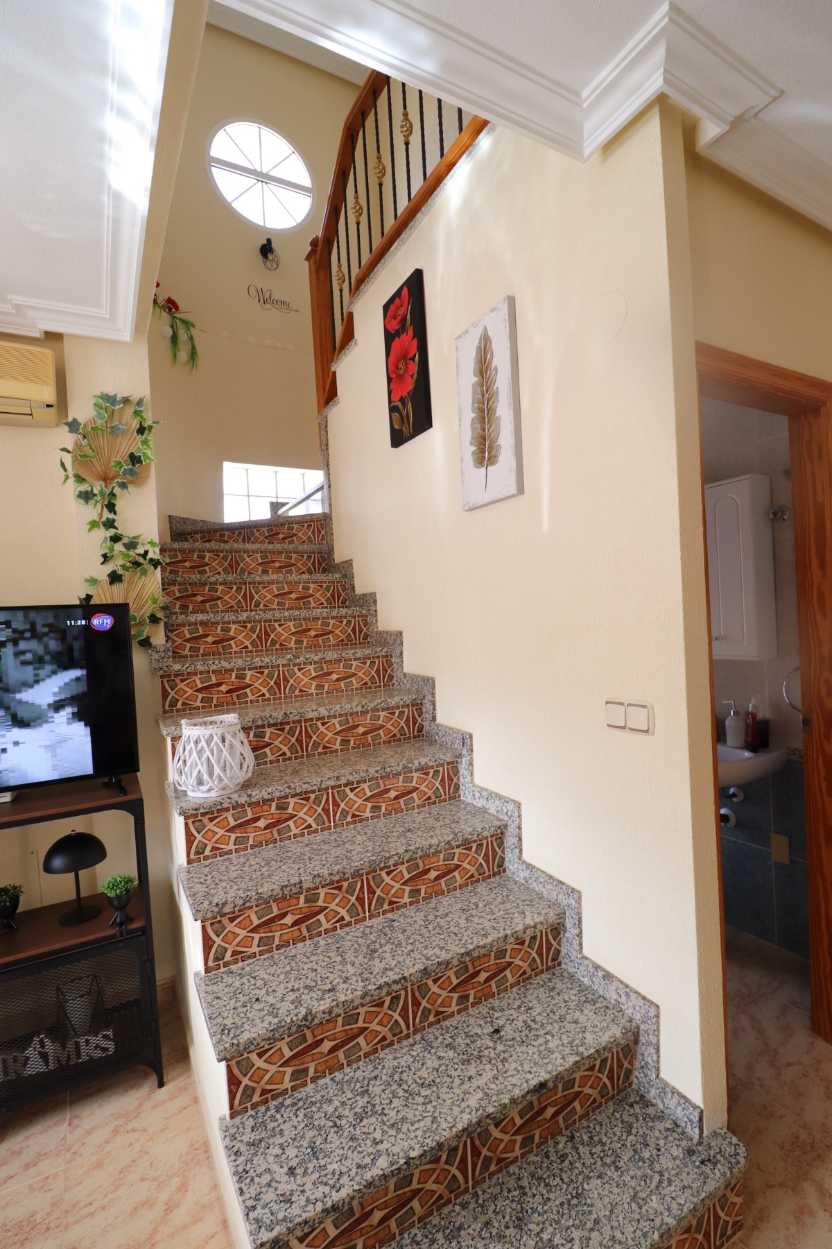 Resale - 3 Bedroom 2 Bathroom Townhouse in Orihuela Costa -  - Alicante