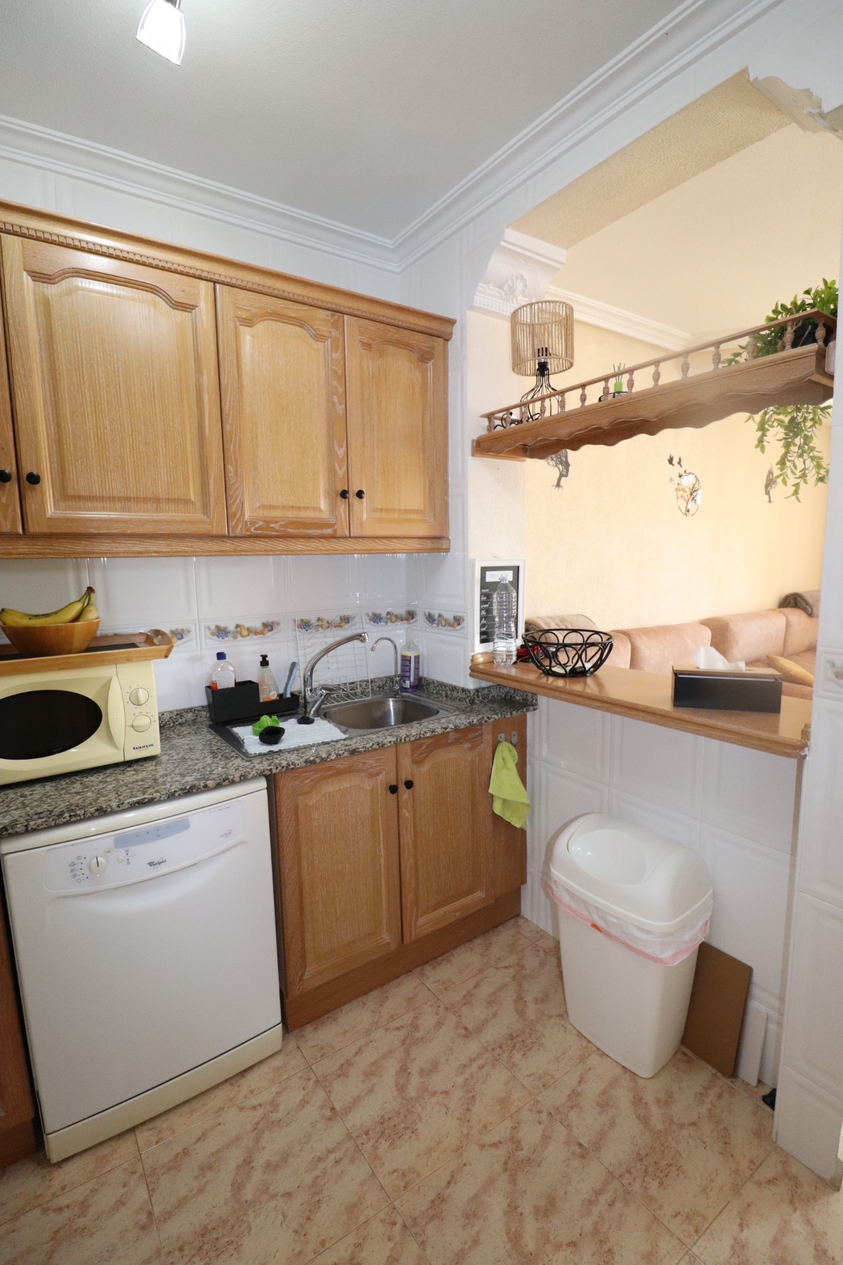 Resale - 3 Bedroom 2 Bathroom Townhouse in Orihuela Costa -  - Alicante