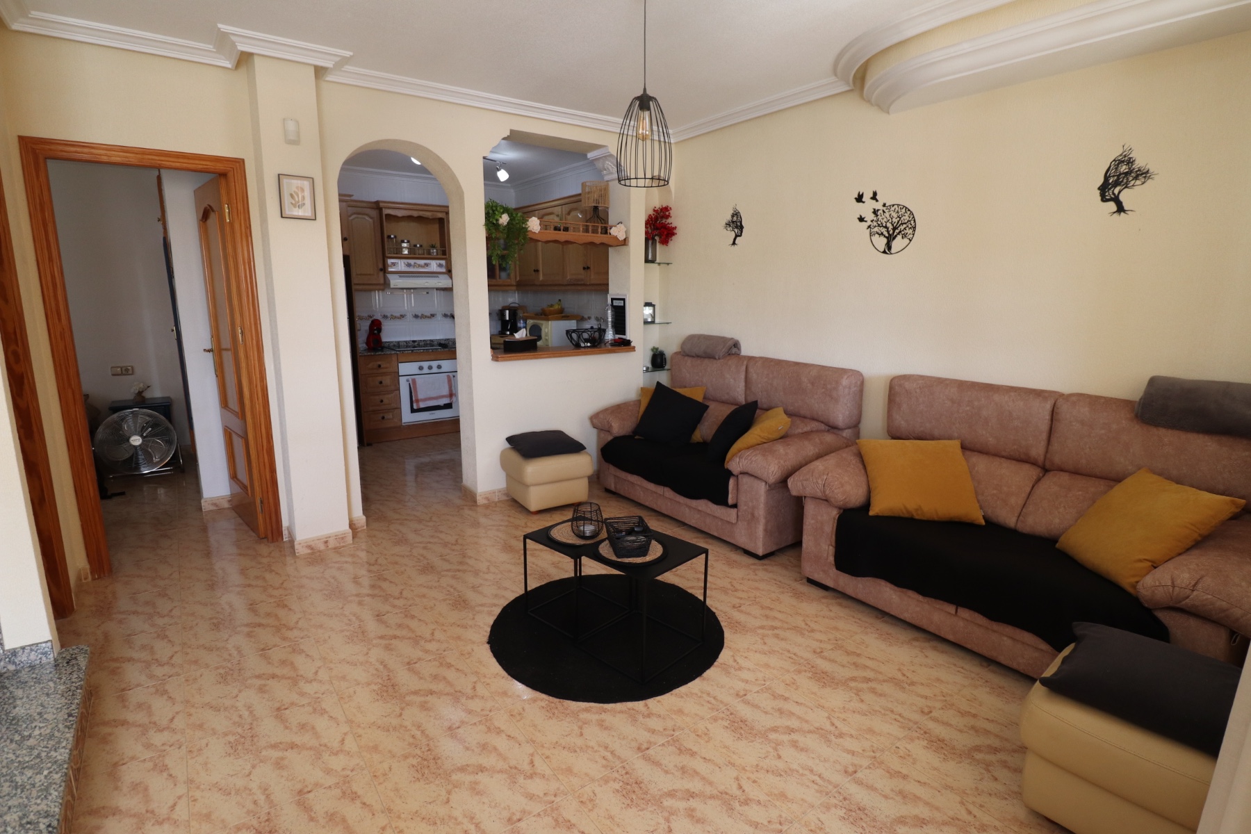 Resale - 3 Bedroom 2 Bathroom Townhouse in Orihuela Costa -  - Alicante