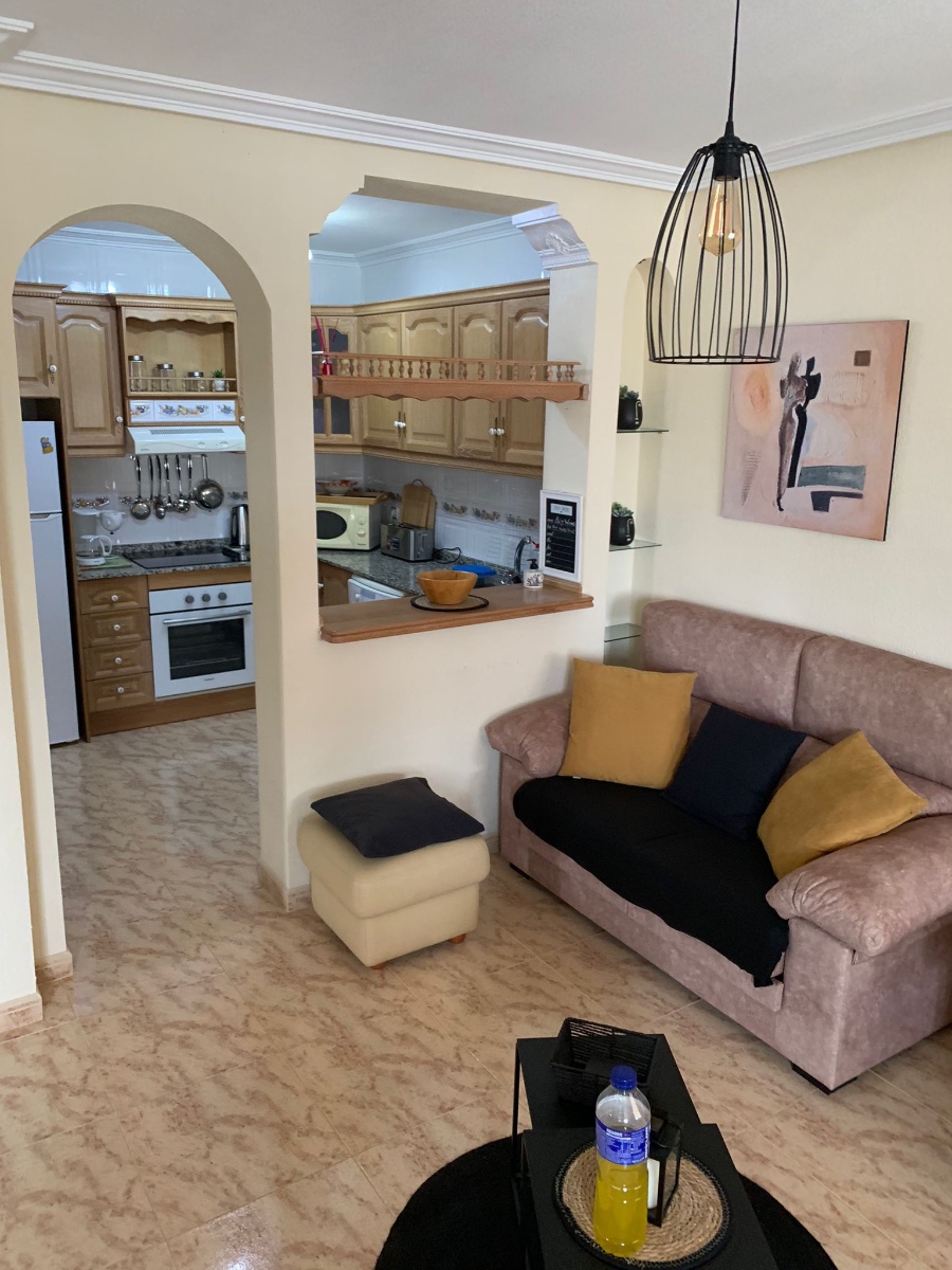 Resale - 3 Bedroom 2 Bathroom Townhouse in Orihuela Costa -  - Alicante