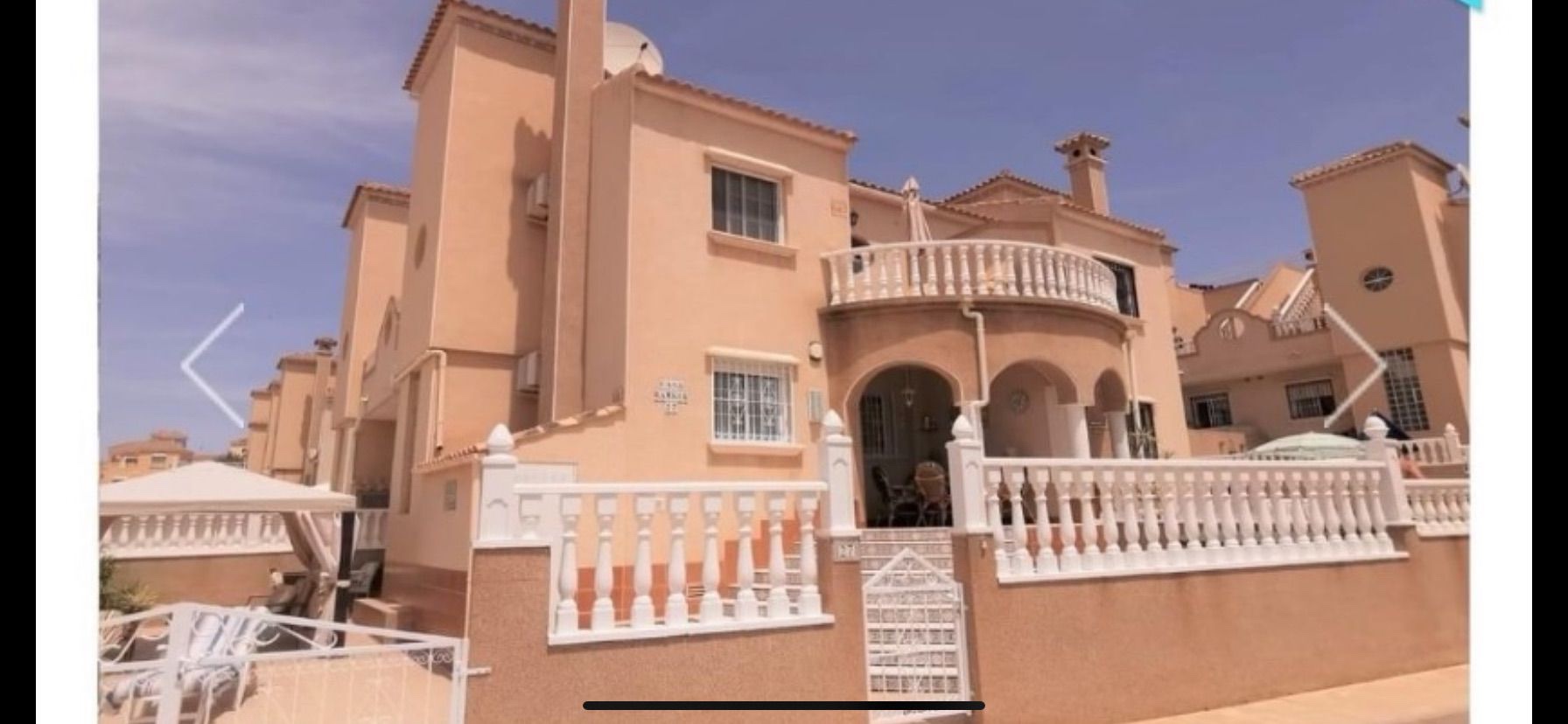 Resale - 3 Bedroom 2 Bathroom Townhouse in Orihuela Costa -  - Alicante