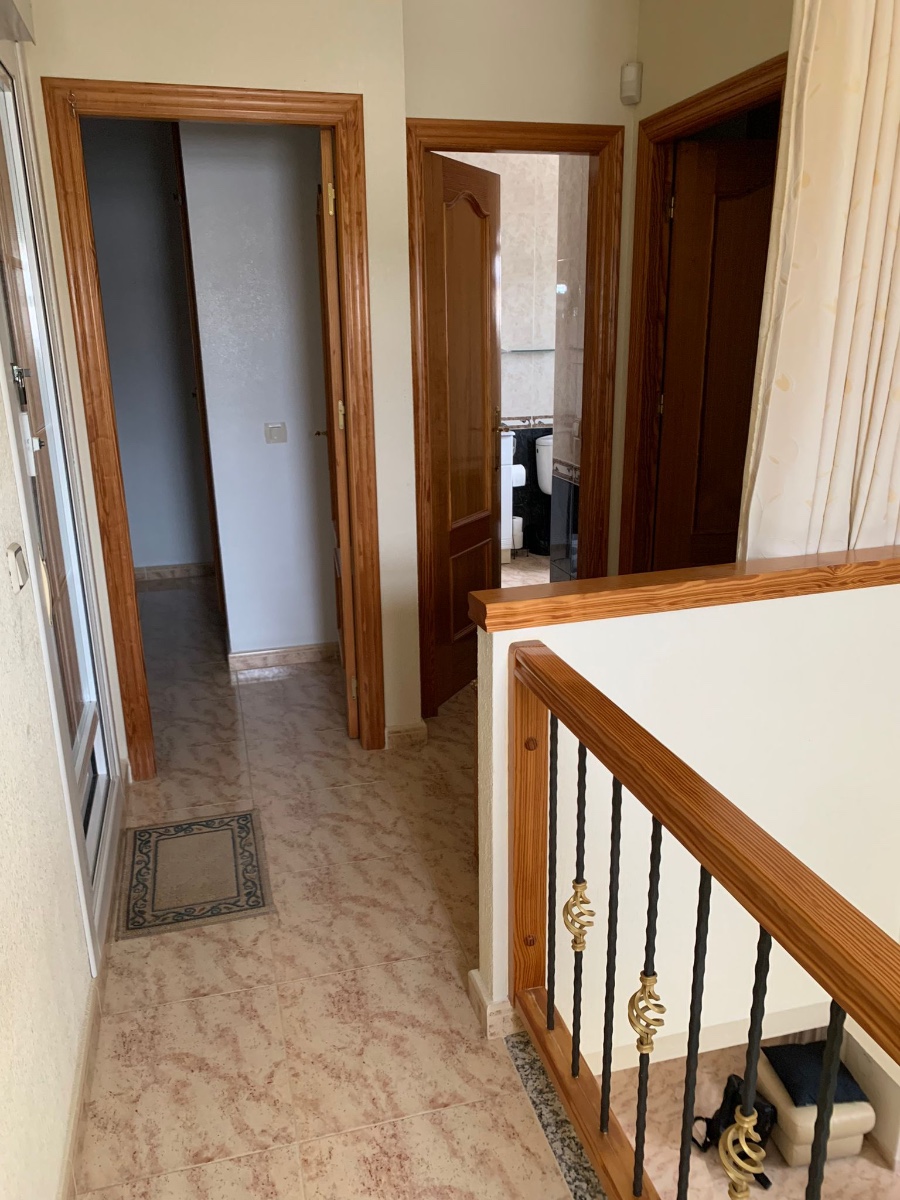 Resale - 3 Bedroom 2 Bathroom Townhouse in Orihuela Costa -  - Alicante