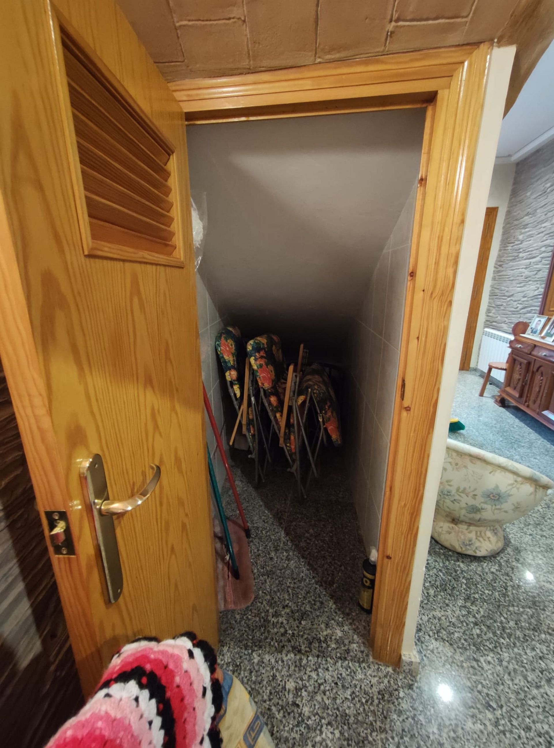 Resale - 5 Bedroom 3 Bathroom Townhouse in Hondón de las Nieves -  - Alicante