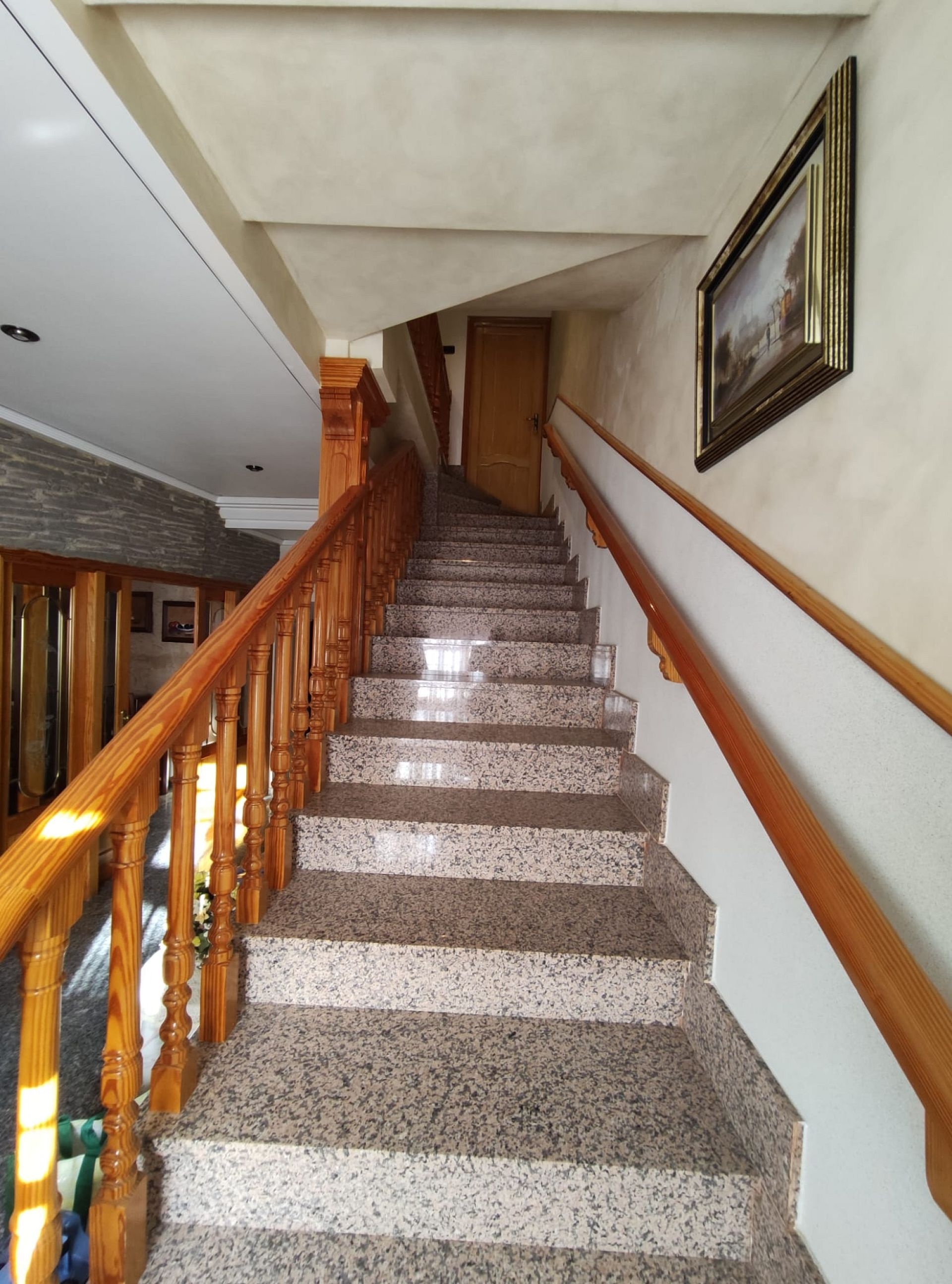 Resale - 5 Bedroom 3 Bathroom Townhouse in Hondón de las Nieves -  - Alicante