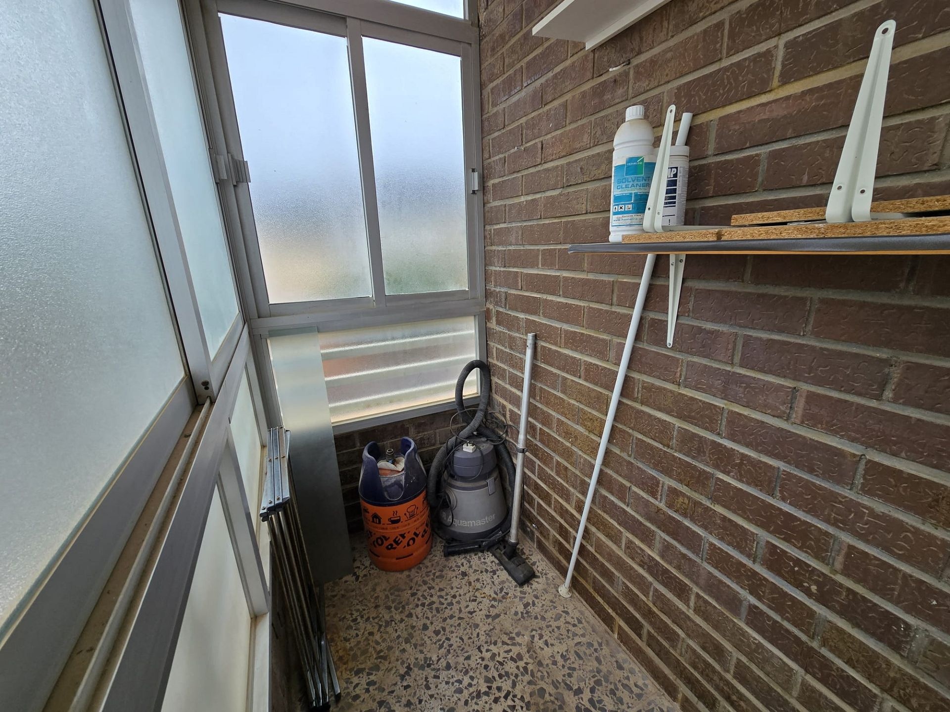 Resale - 4 Bedroom 2 Bathroom Apartment in Salinas -  - Alicante