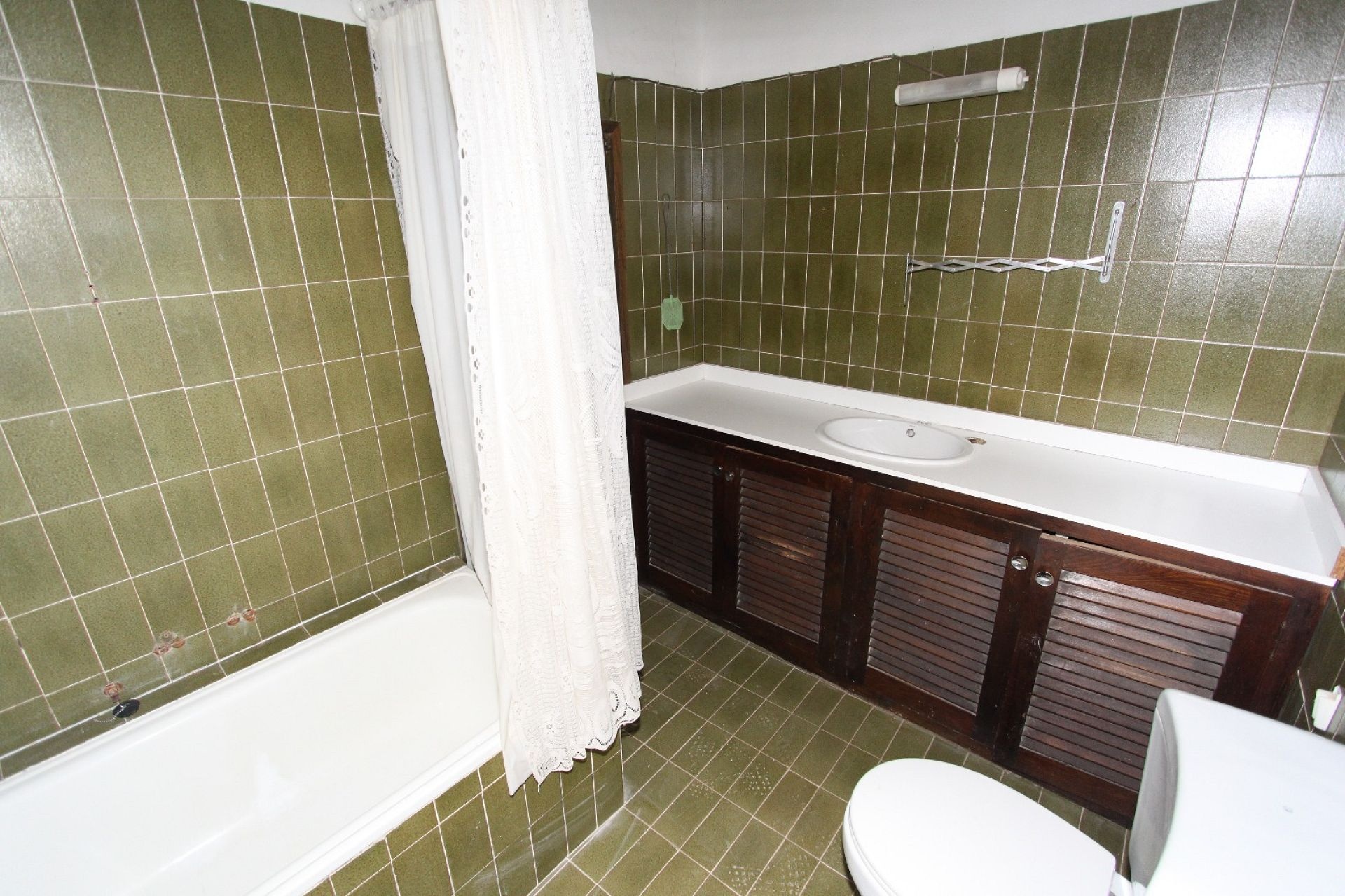 Resale - 7 Bedroom 3 Bathroom Country house in Monóvar -  - Alicante