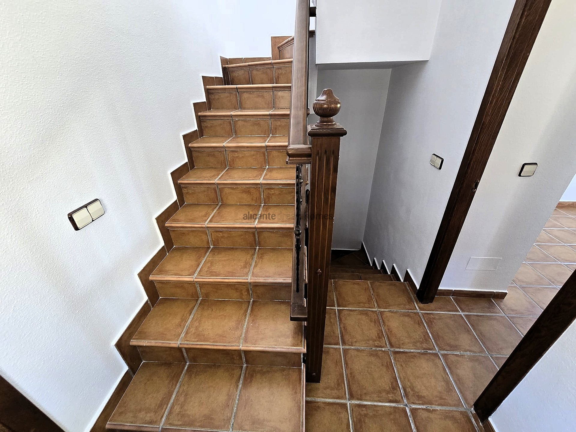 Resale - 3 Bedroom 2 Bathroom Bungalow in Algorfa -  - Alicante