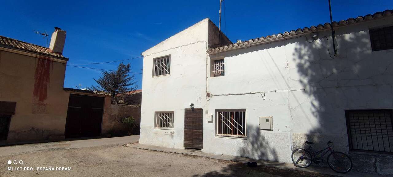 Resale - 6 Bedroom 3 Bathroom Semi-detached in Monóvar - , Monóvar, Alicante, Spain - Alicante
