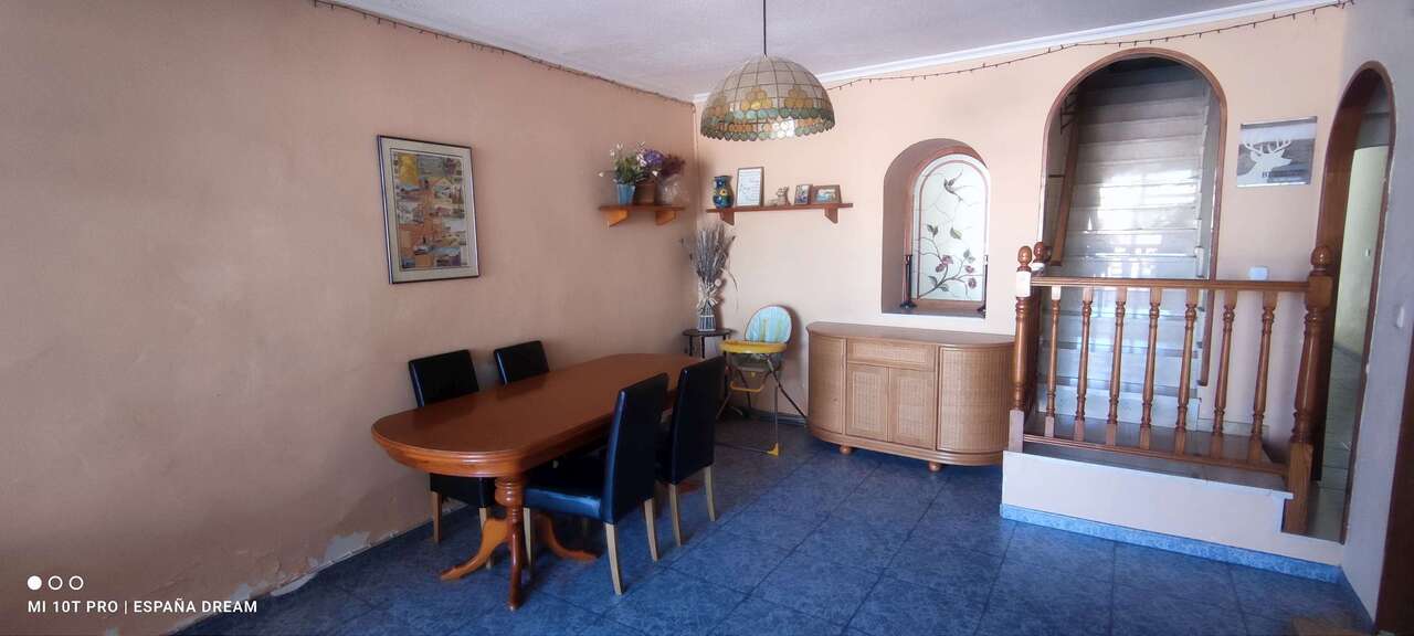 Resale - 6 Bedroom 3 Bathroom Semi-detached in Monóvar - , Monóvar, Alicante, Spain - Alicante