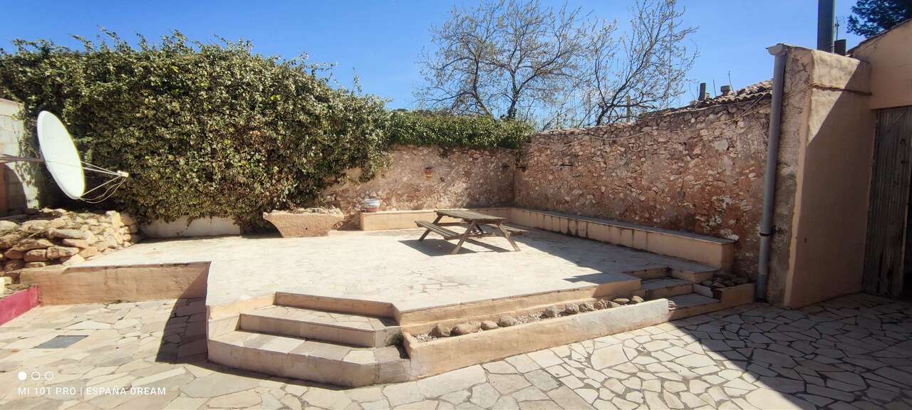 Resale - 6 Bedroom 3 Bathroom Semi-detached in Monóvar - , Monóvar, Alicante, Spain - Alicante