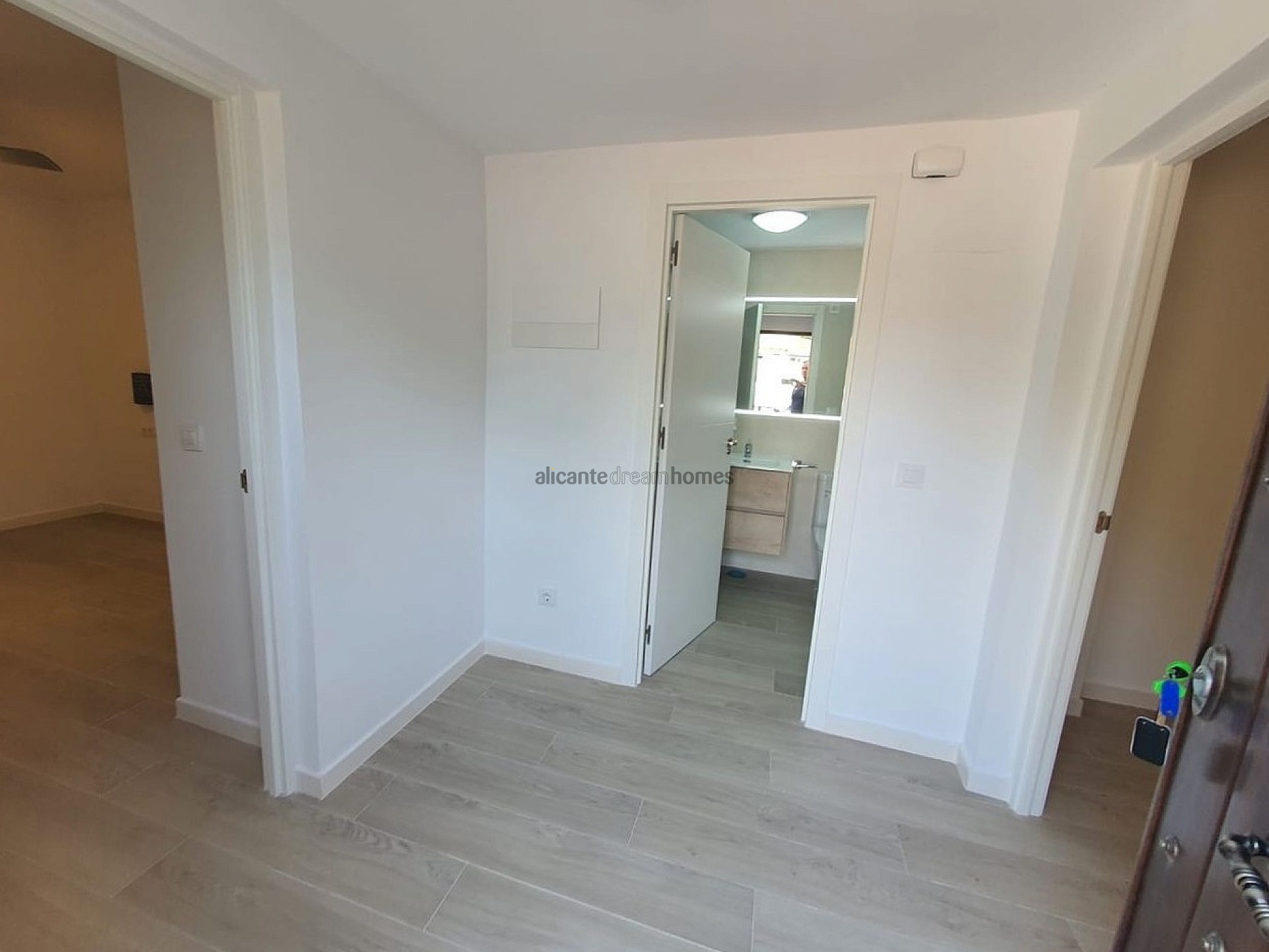 Resale - 4 Bedroom 3 Bathroom Villa in Tibi -  - Alicante