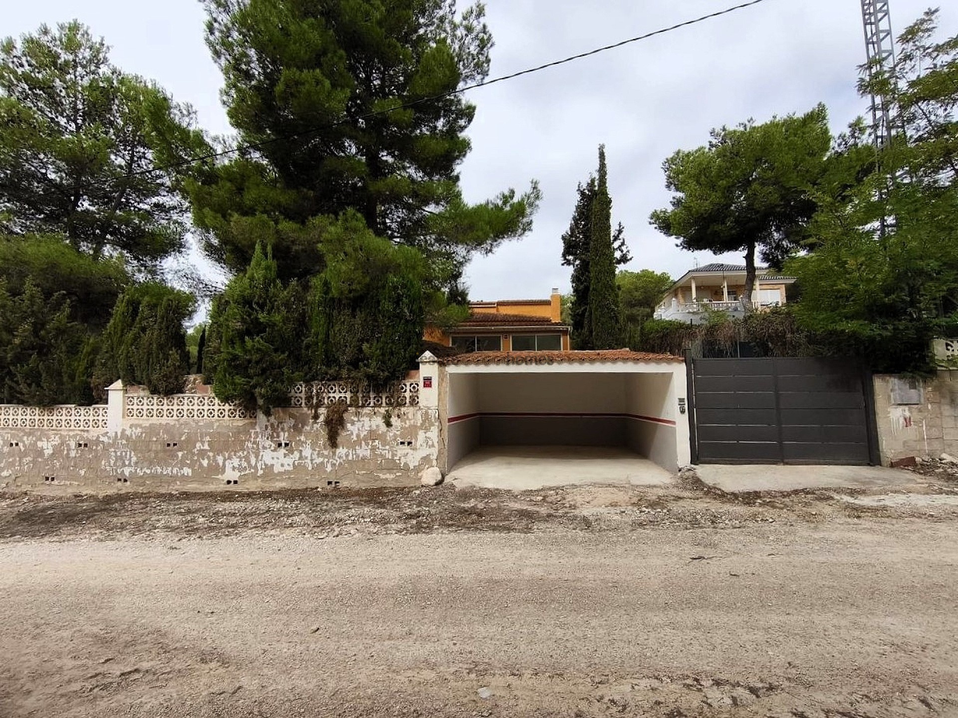 Resale - 4 Bedroom 3 Bathroom Villa in Tibi -  - Alicante