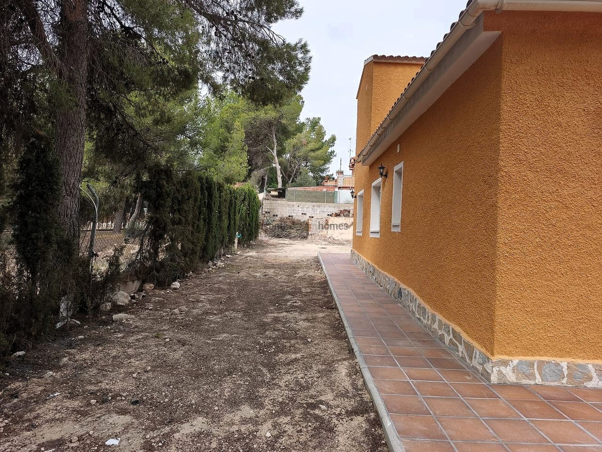 Resale - 4 Bedroom 3 Bathroom Villa in Tibi -  - Alicante