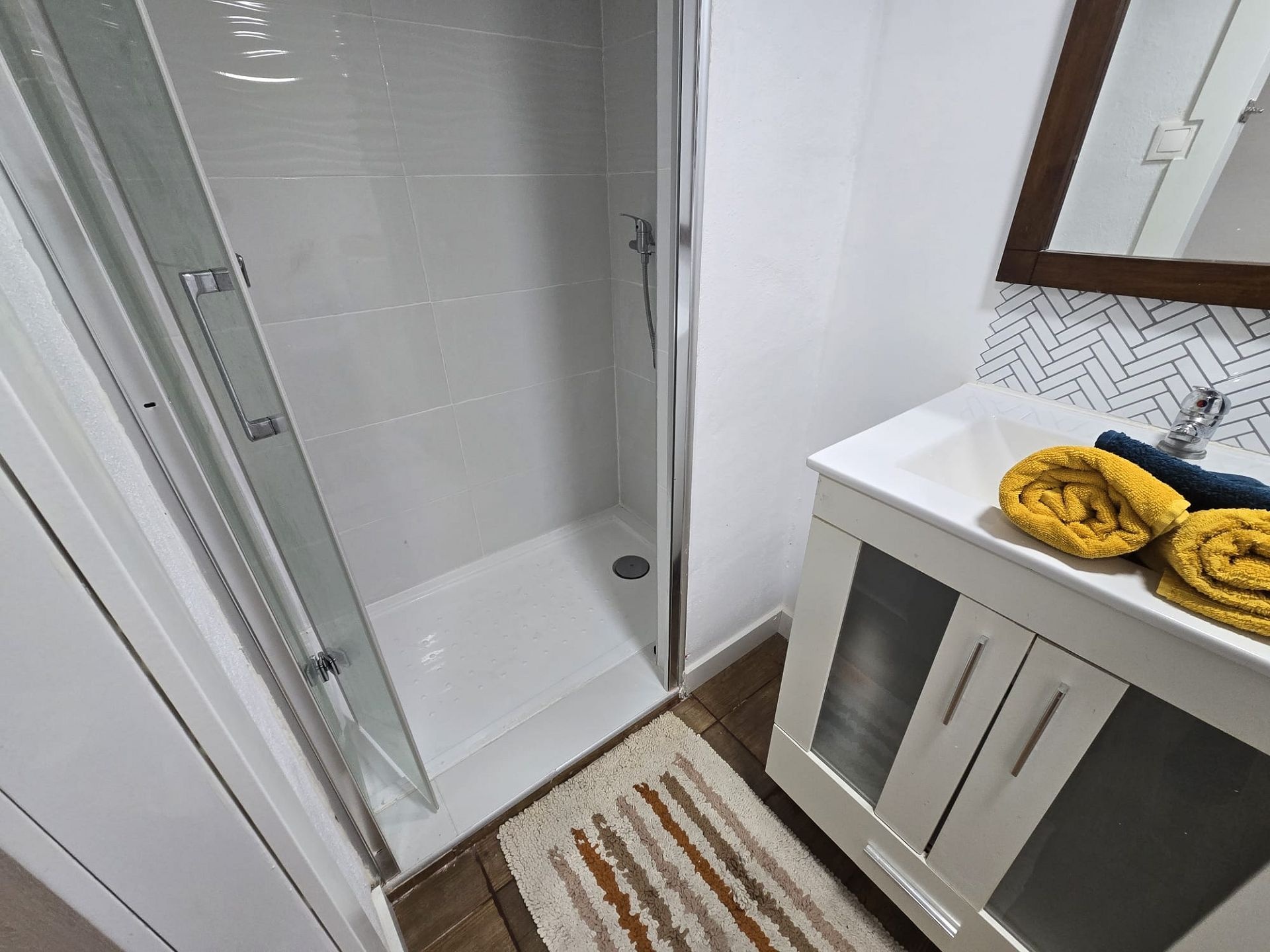 Resale - 2 Bedroom 2 Bathroom Townhouse in Sax -  - Alicante