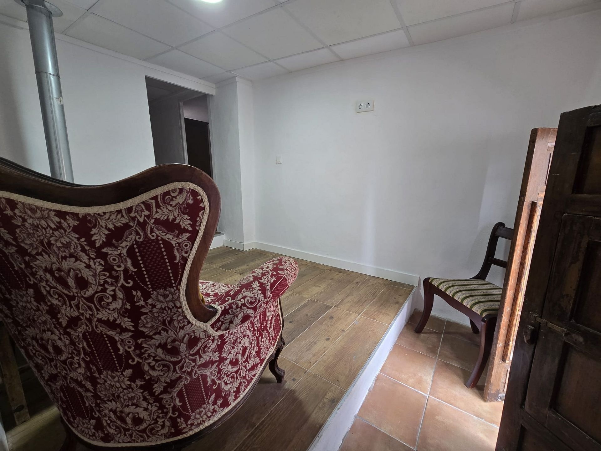 Resale - 2 Bedroom 2 Bathroom Townhouse in Sax -  - Alicante