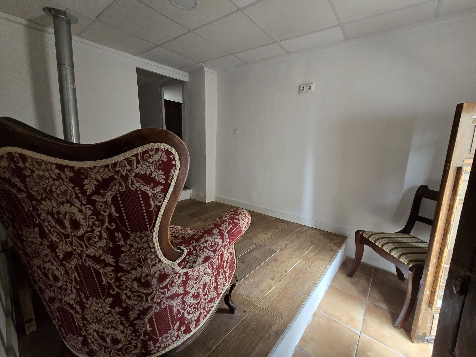 Resale - 2 Bedroom 2 Bathroom Townhouse in Sax -  - Alicante