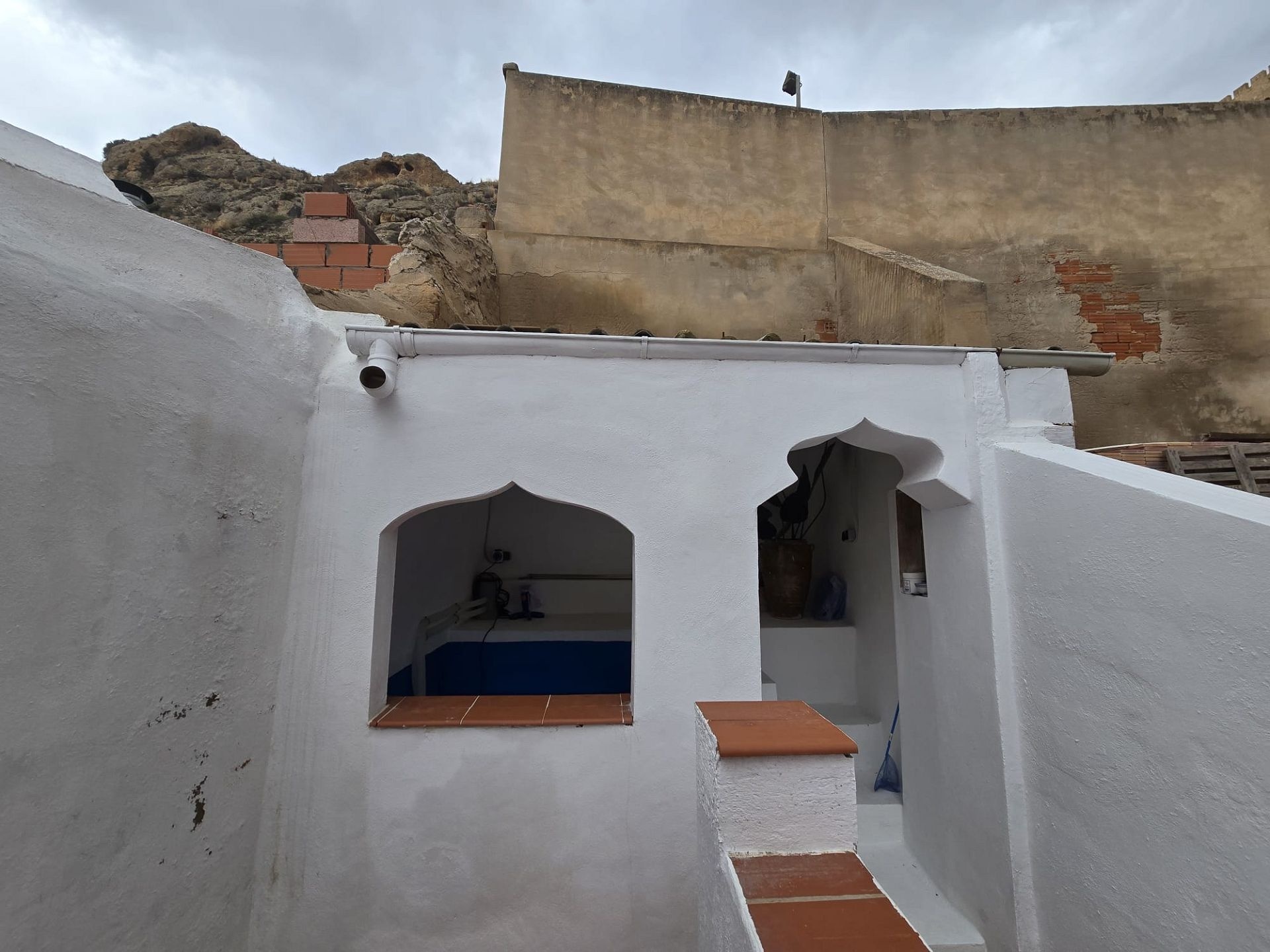 Resale - 2 Bedroom 2 Bathroom Townhouse in Sax -  - Alicante