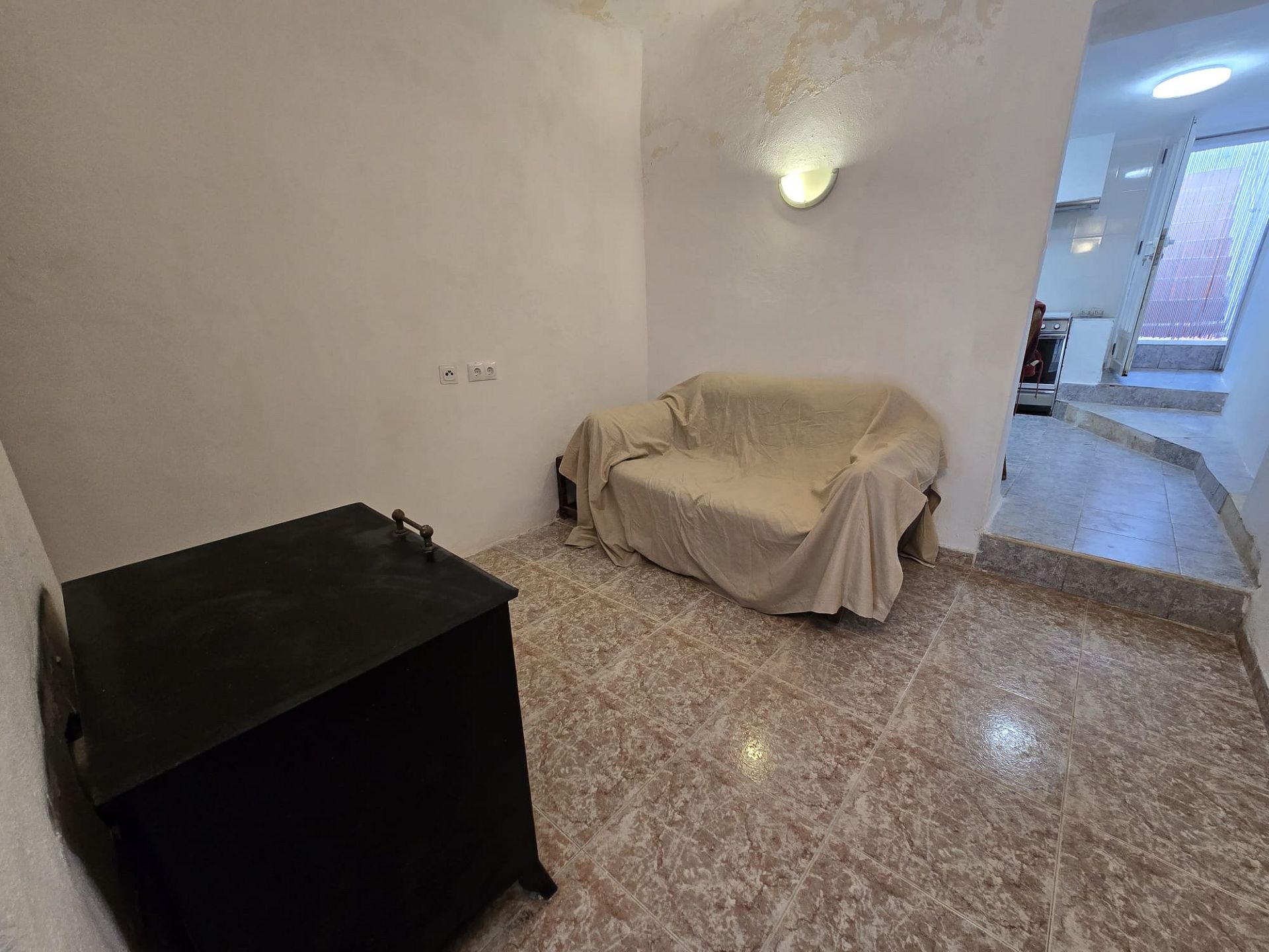 Resale - 2 Bedroom 2 Bathroom Townhouse in Sax -  - Alicante