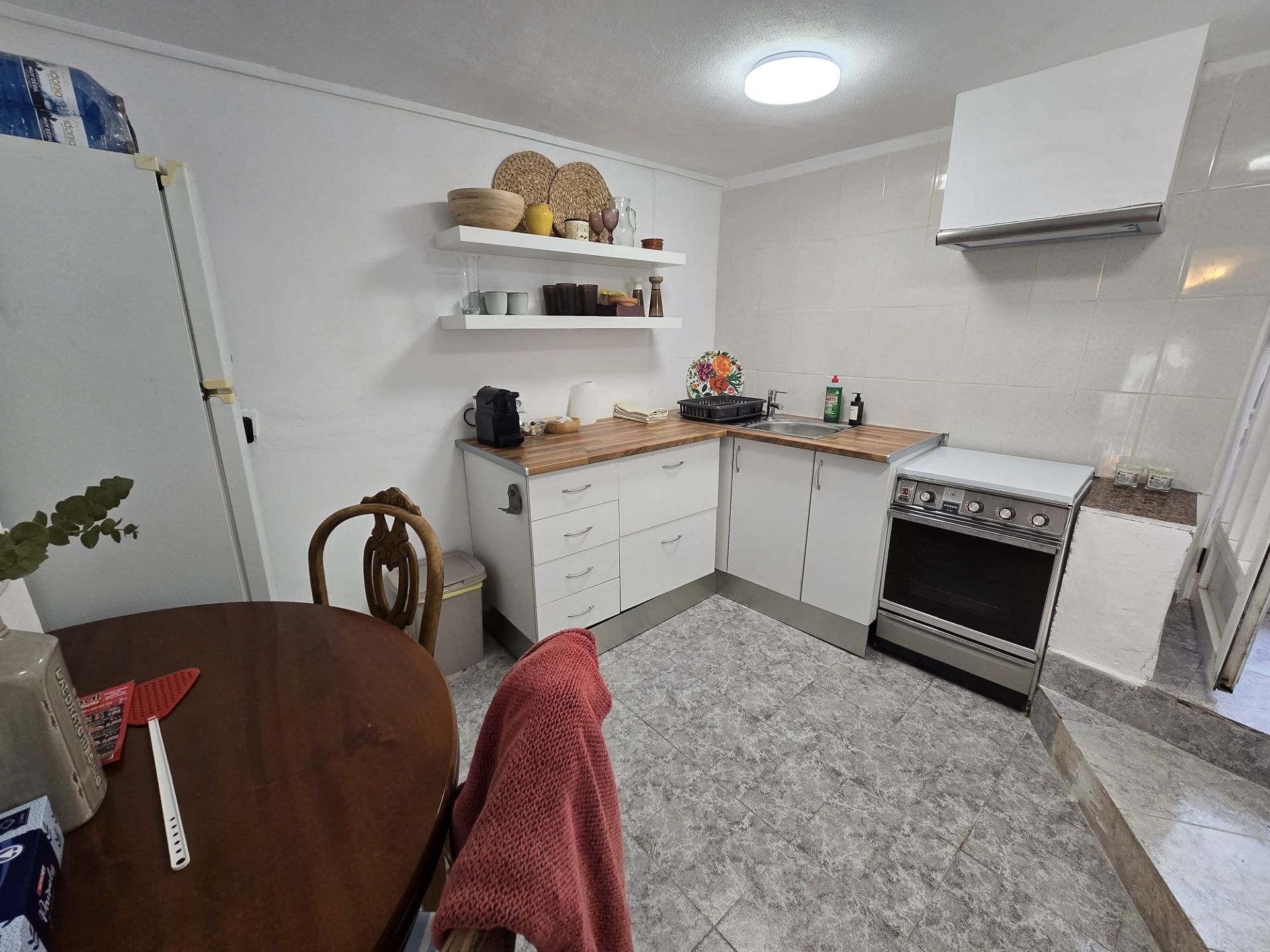 Resale - 2 Bedroom 2 Bathroom Townhouse in Sax -  - Alicante