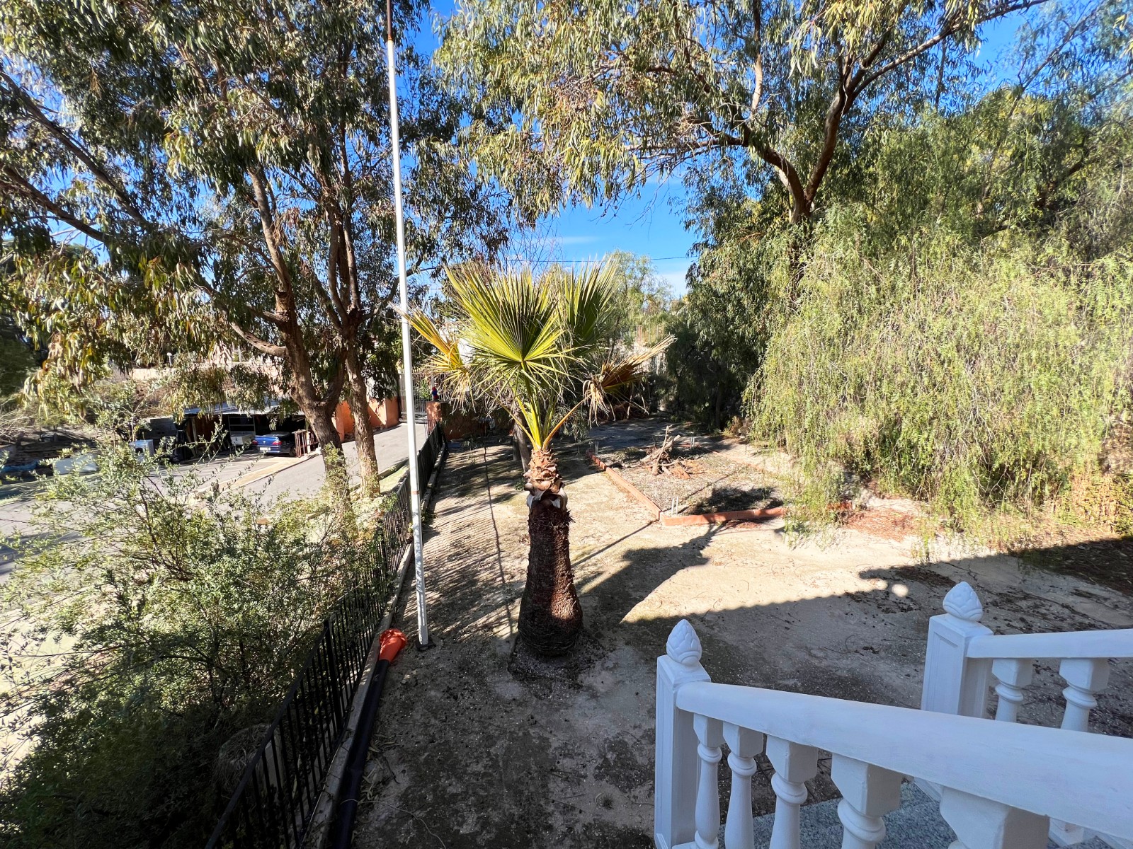 Resale - 4 Bedroom 2 Bathroom Villa in La Romana -  - Alicante