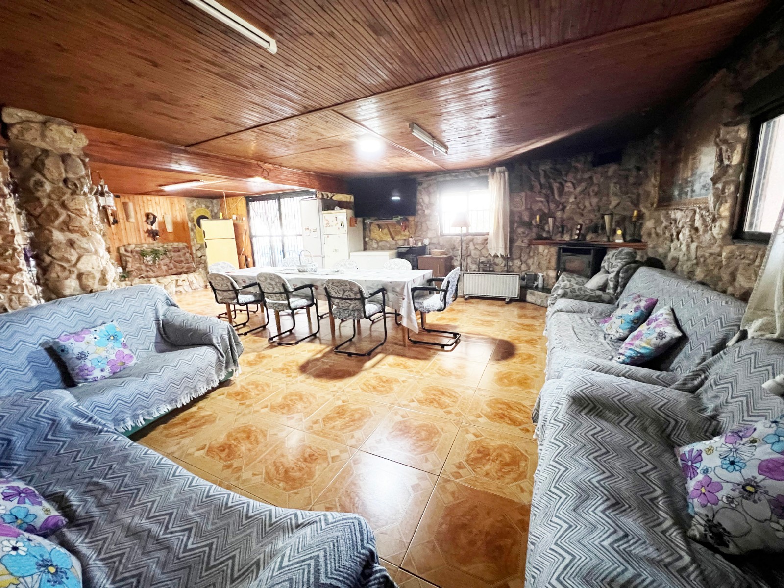 Resale - 4 Bedroom 2 Bathroom Villa in La Romana -  - Alicante