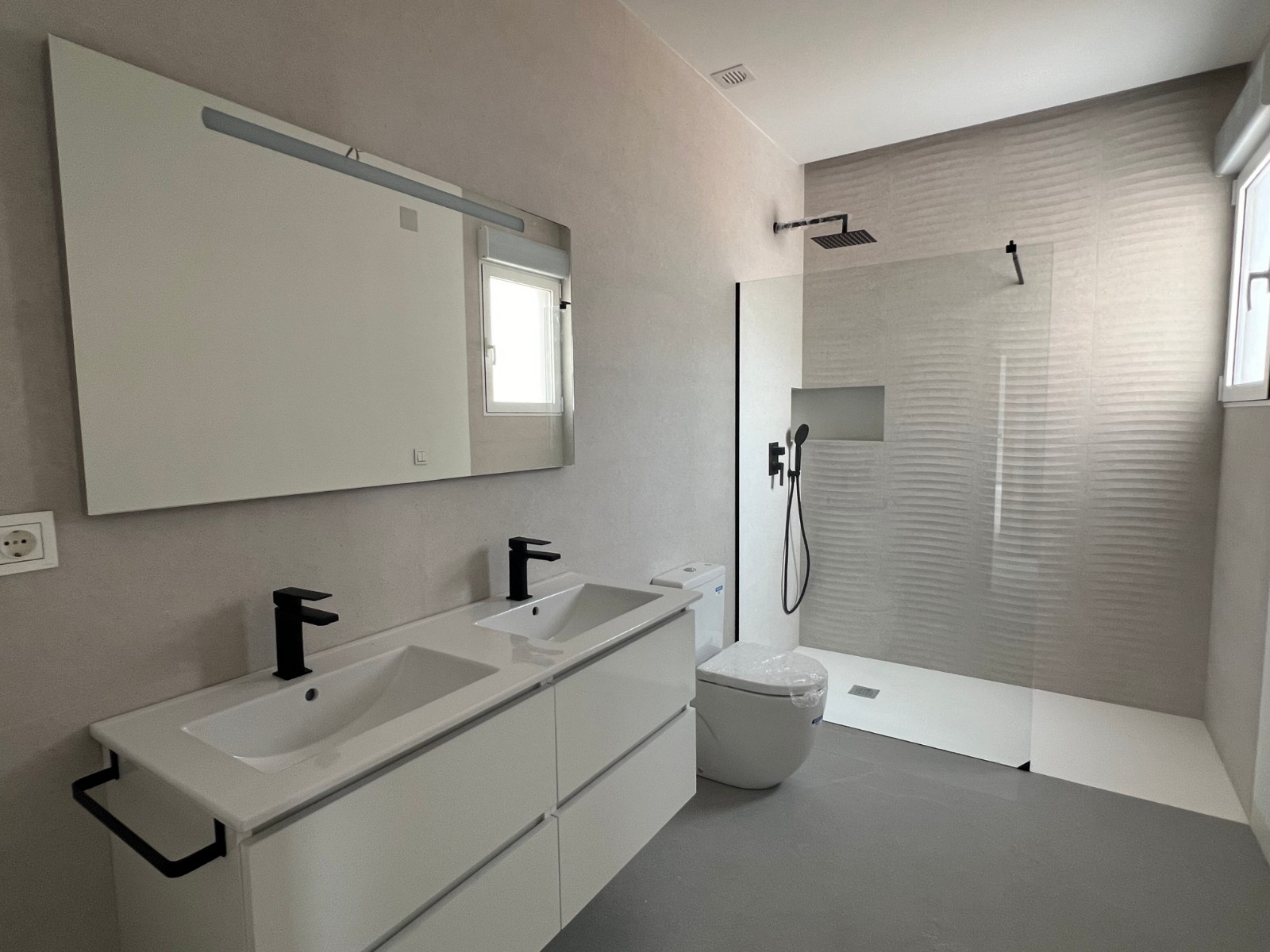 Resale - 3 Bedroom 2 Bathroom Villa in Macisvenda -  - Murcia