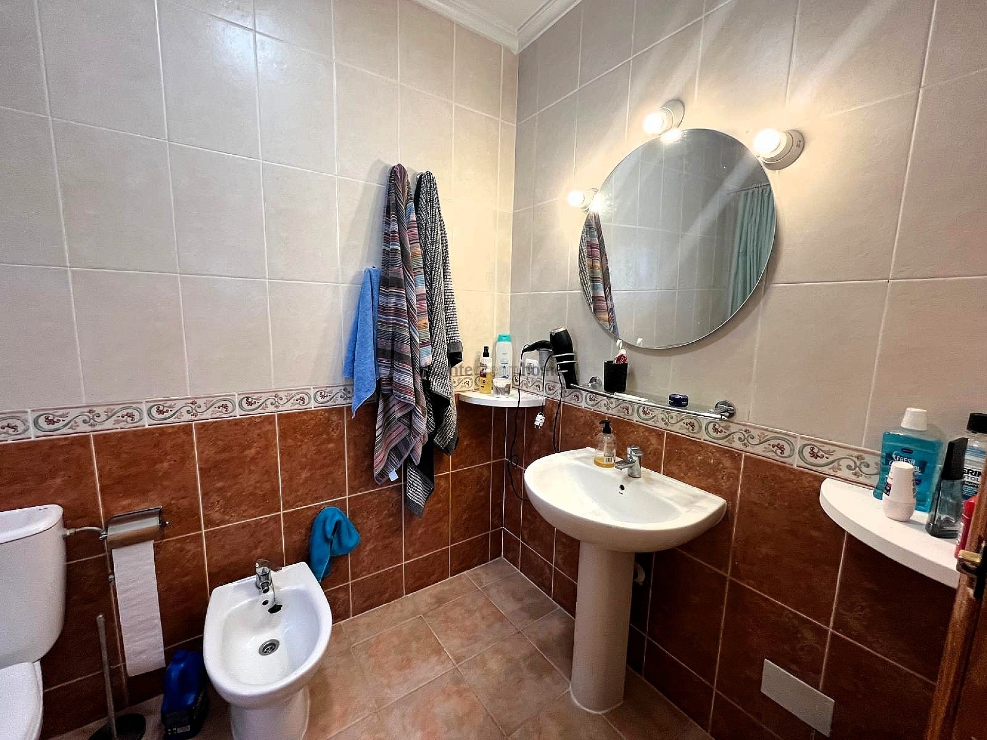 Resale - 3 Bedroom 2 Bathroom Villa in Castalla -  - Alicante