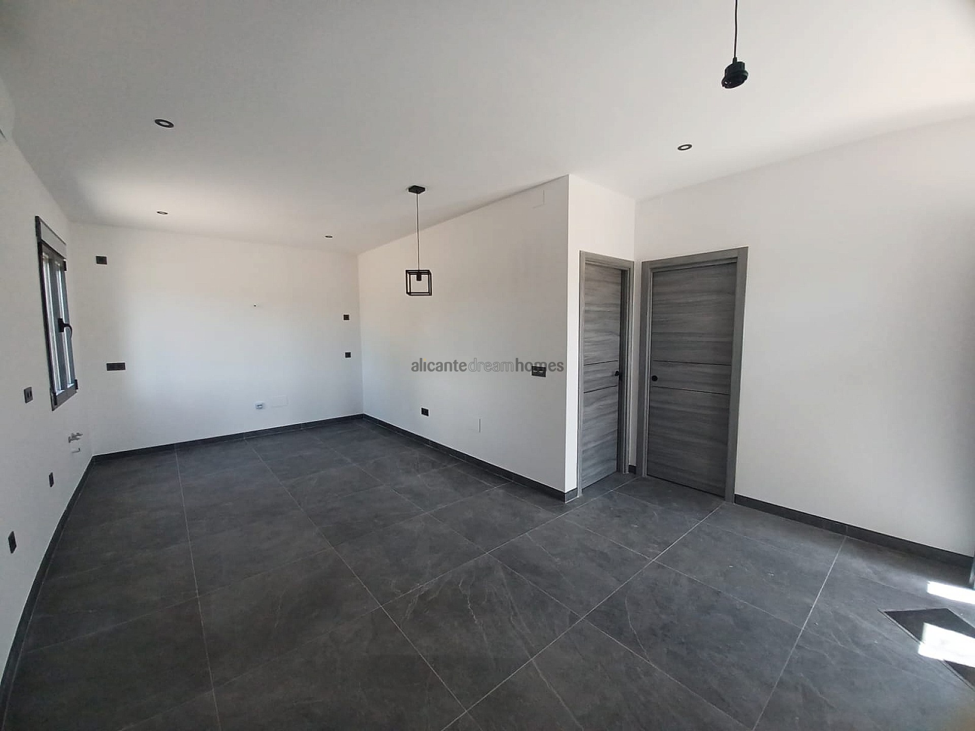 Resale - 1 Bedroom 1 Bathroom Villa in Pinoso -  - Alicante