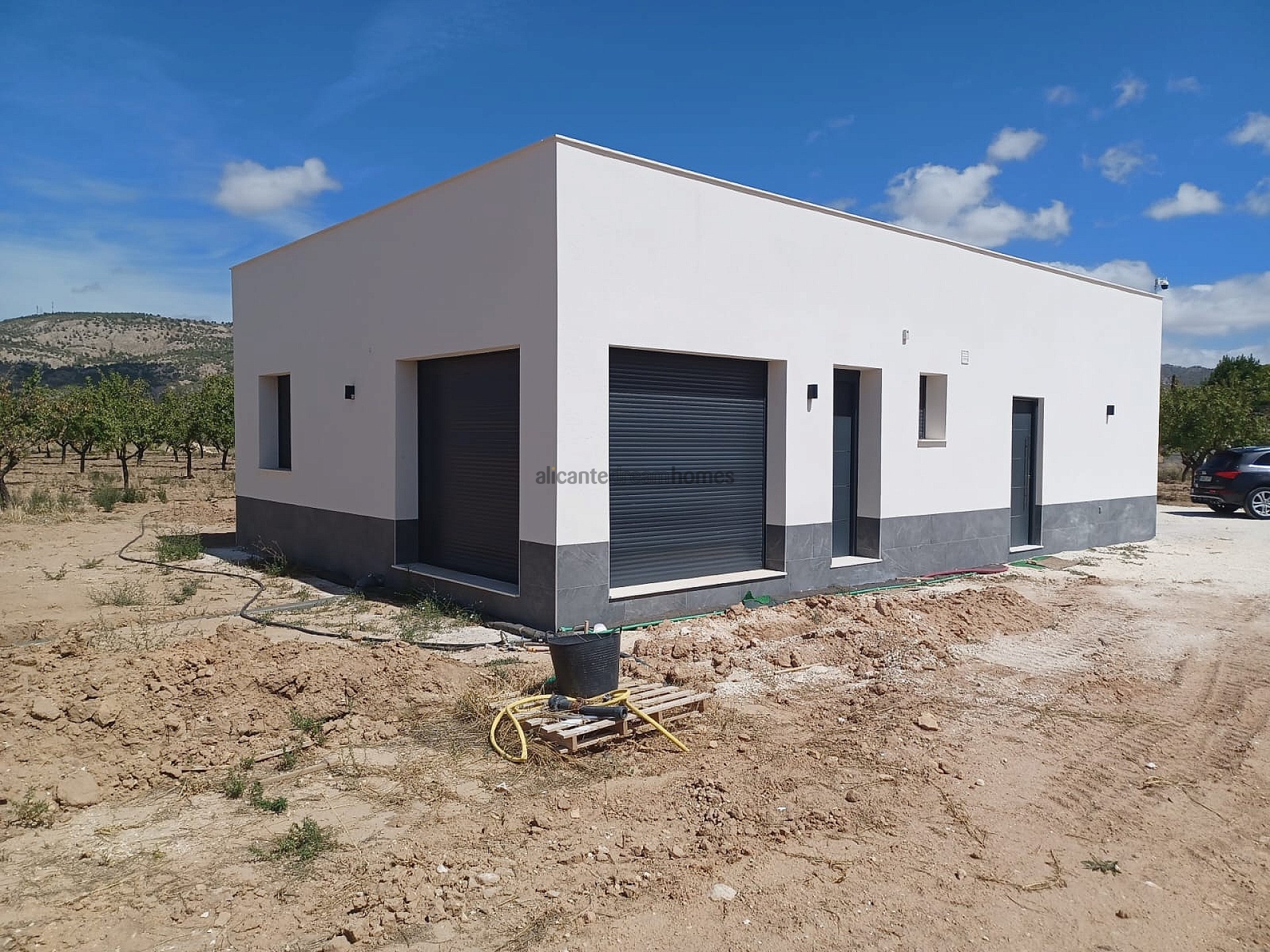 Resale - 1 Bedroom 1 Bathroom Villa in Pinoso -  - Alicante