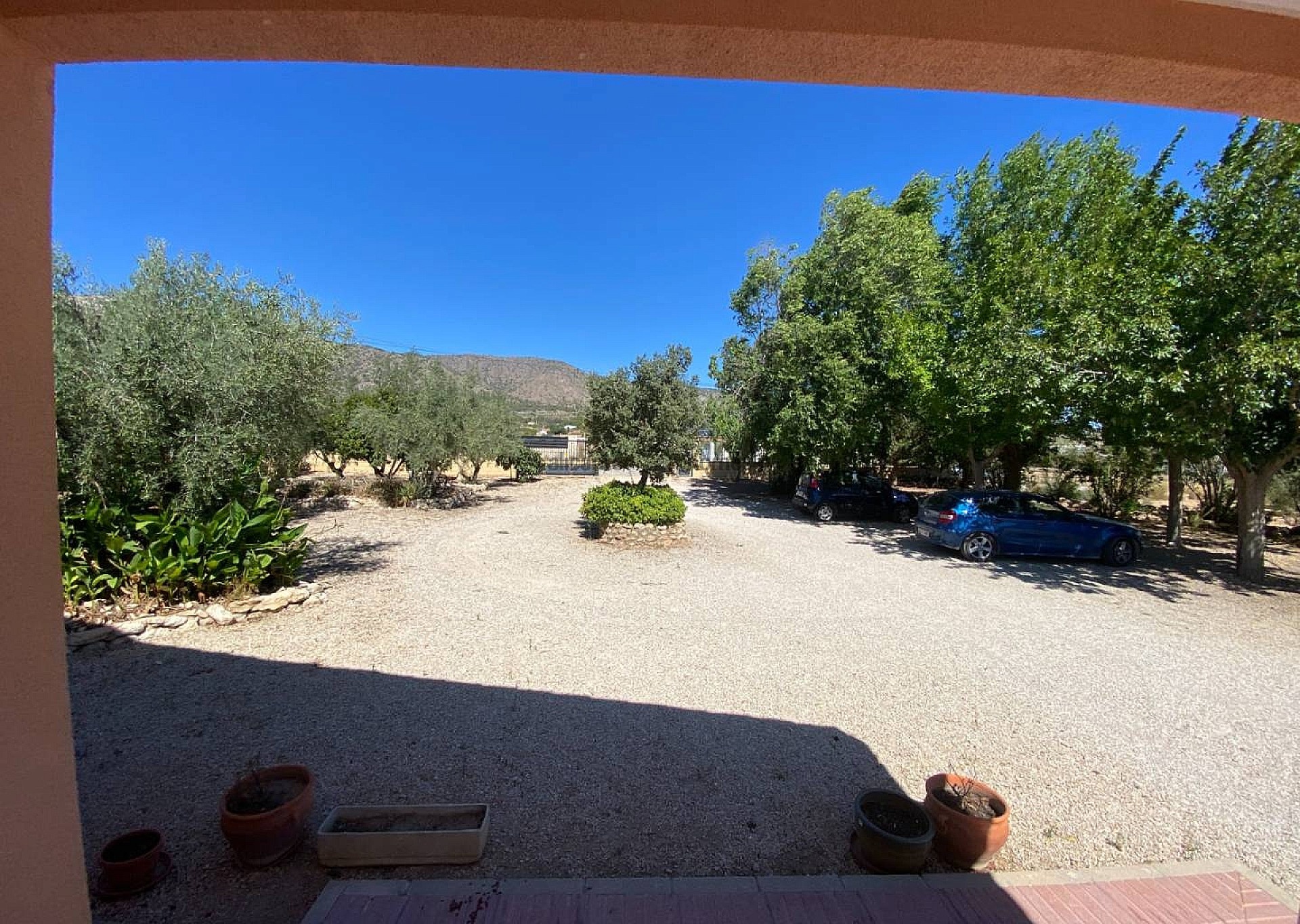 Resale - 3 Bedroom 1 Bathroom Villa in Salinas -  - Alicante