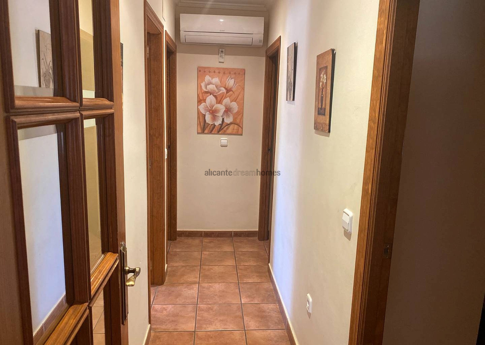 Resale - 3 Bedroom 1 Bathroom Villa in Salinas -  - Alicante