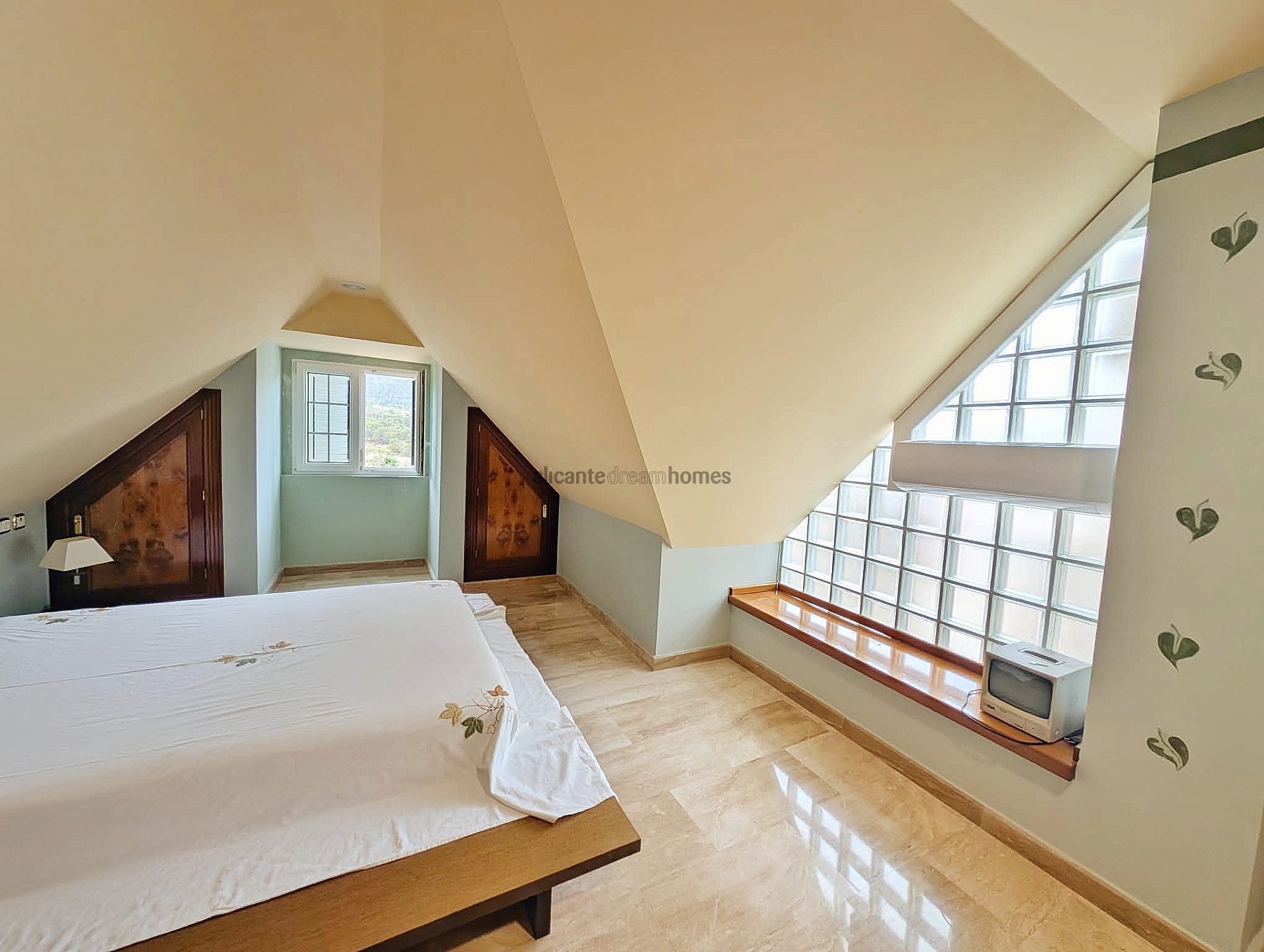 Resale - 8 Bedroom 11 Bathroom Country house in Jumilla -  - Murcia