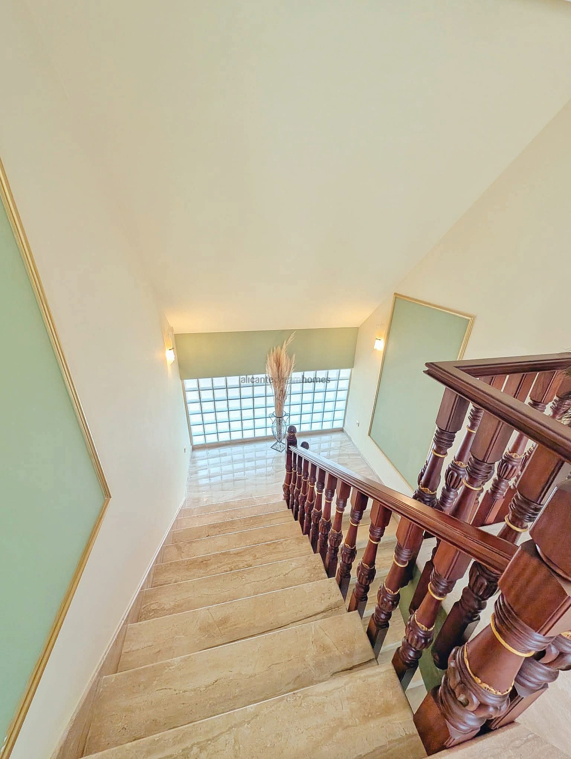 Resale - 8 Bedroom 11 Bathroom Country house in Jumilla -  - Murcia
