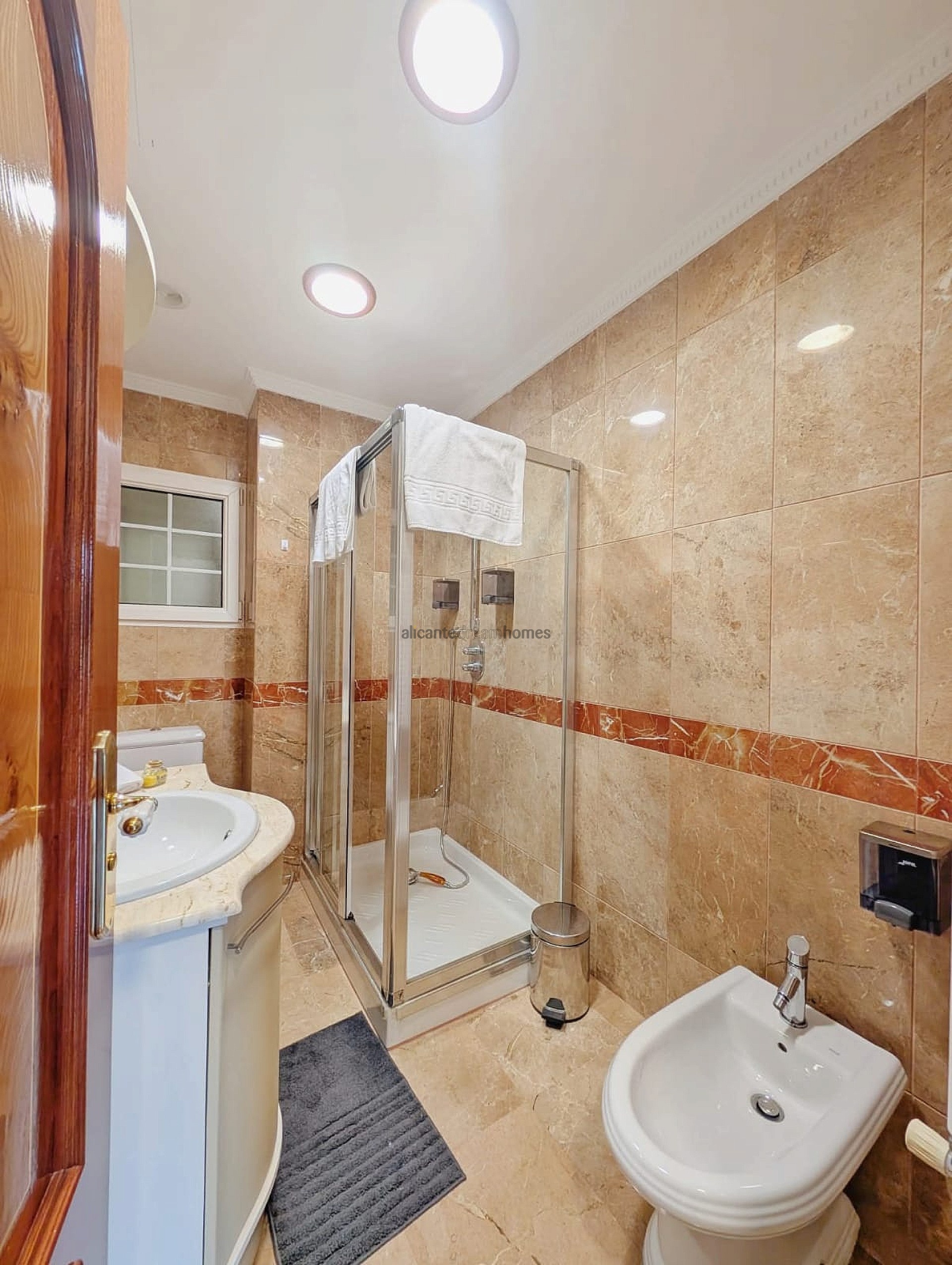 Resale - 8 Bedroom 11 Bathroom Country house in Jumilla -  - Murcia