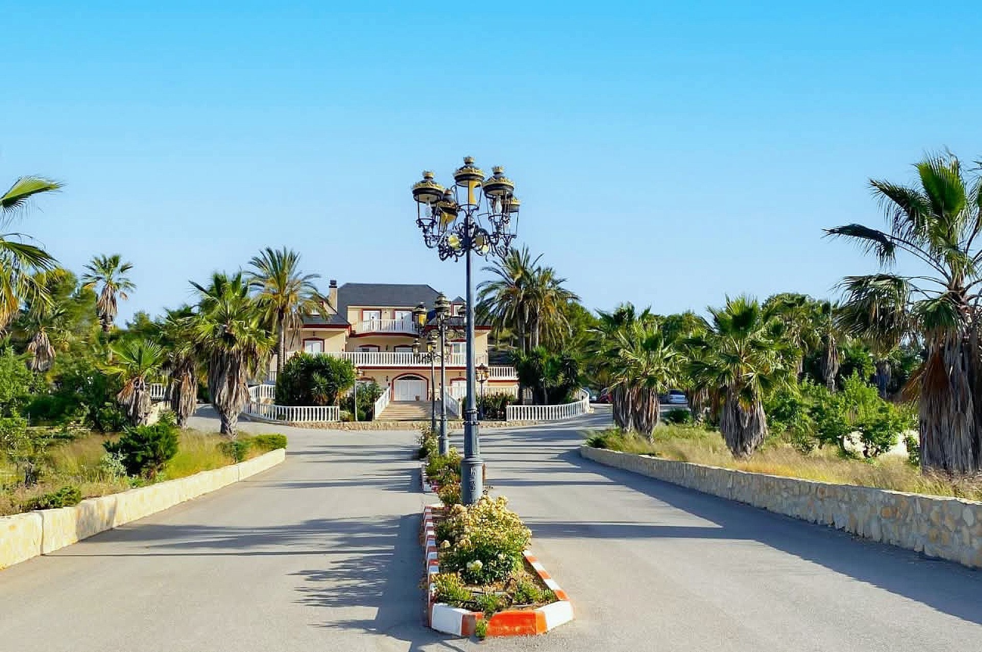 Resale - 8 Bedroom 11 Bathroom Country house in Jumilla -  - Murcia