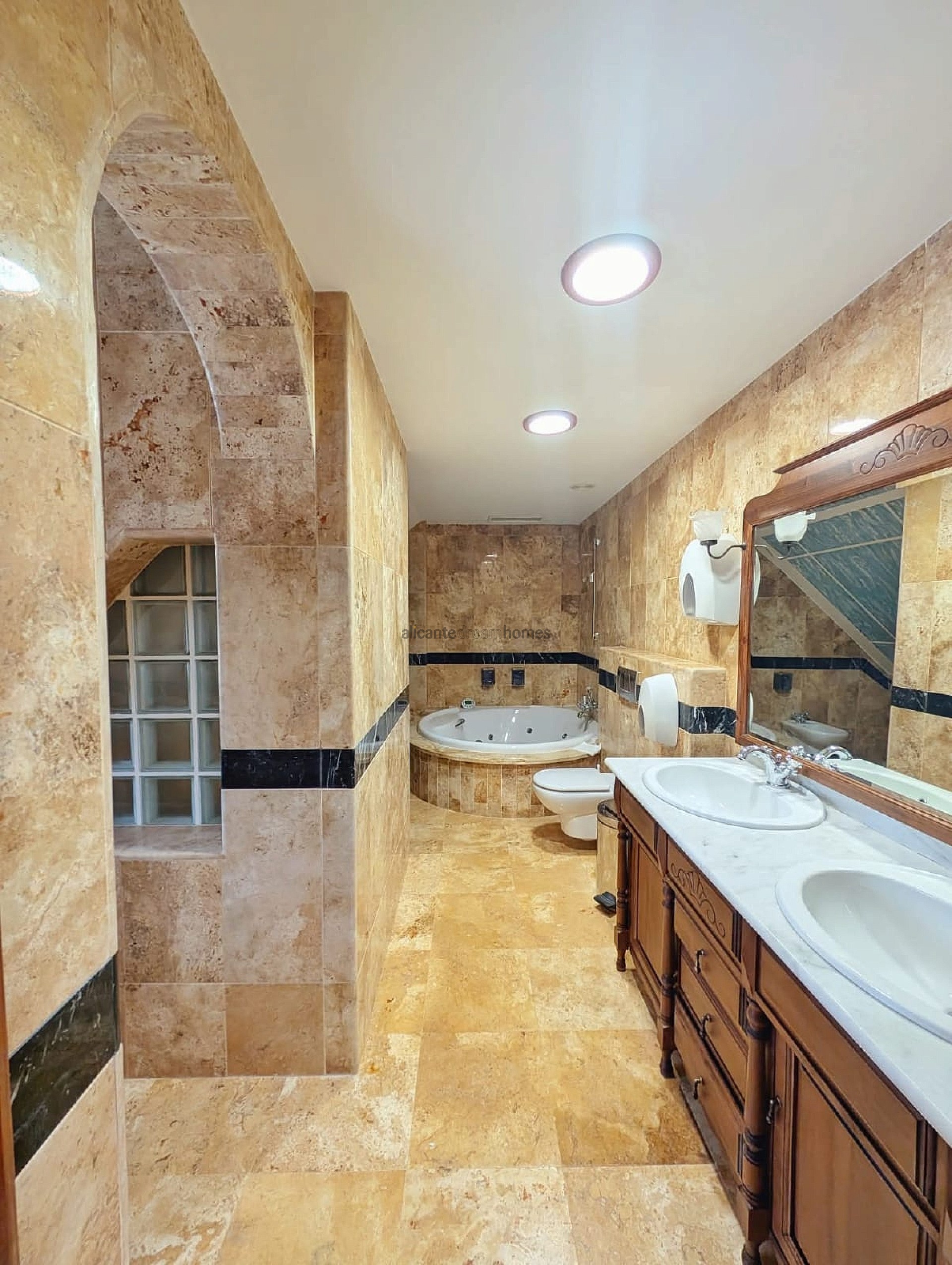 Resale - 8 Bedroom 11 Bathroom Country house in Jumilla -  - Murcia