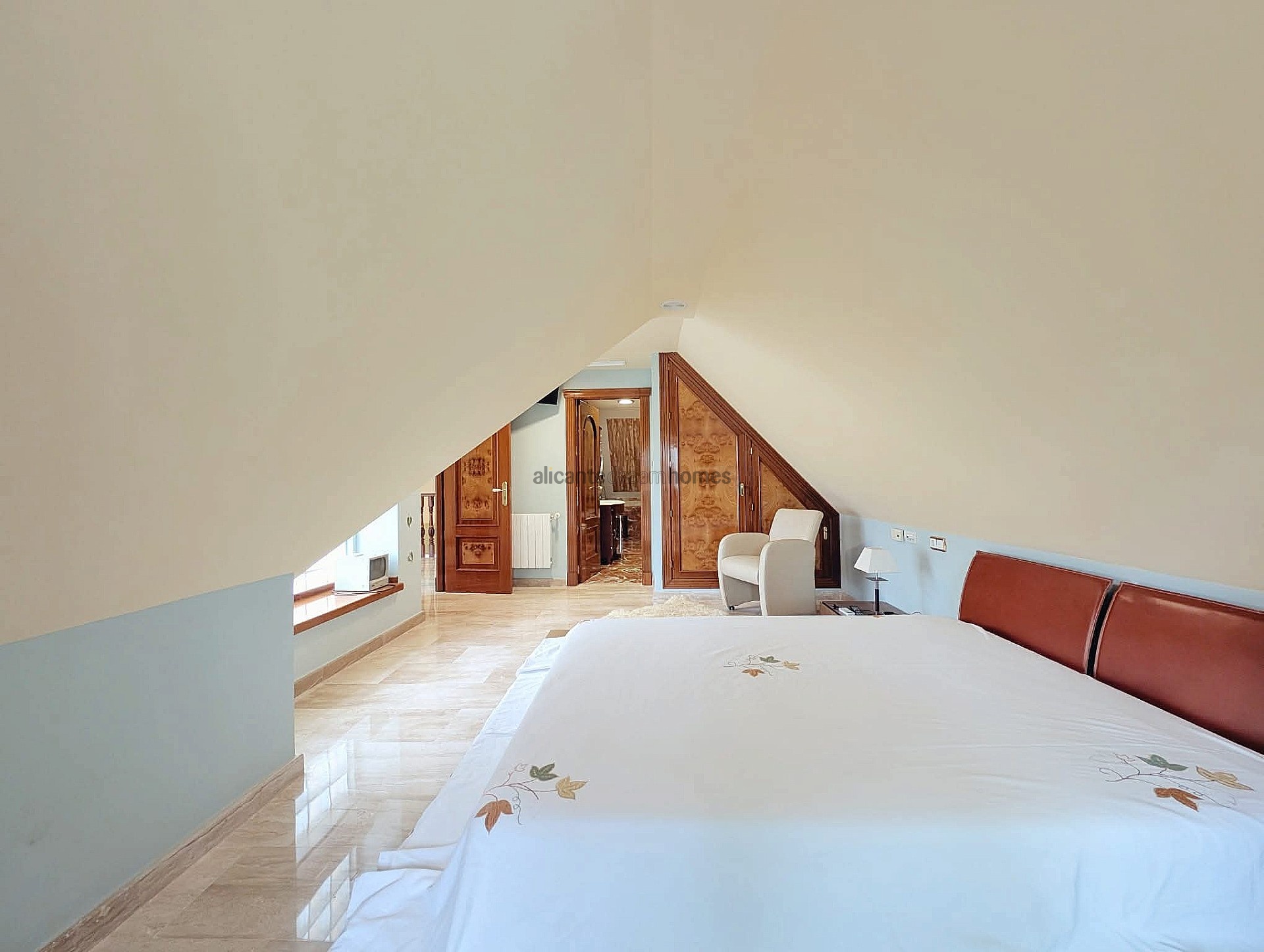 Resale - 8 Bedroom 11 Bathroom Country house in Jumilla -  - Murcia