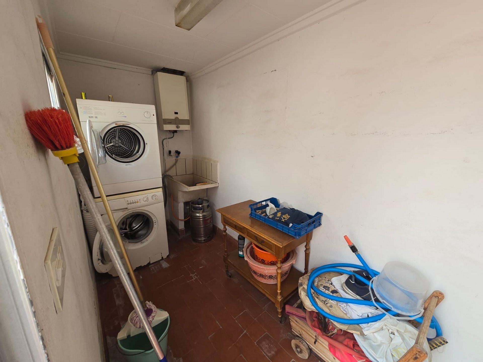 Resale - 4 Bedroom 2 Bathroom Townhouse in Salinas -  - Alicante